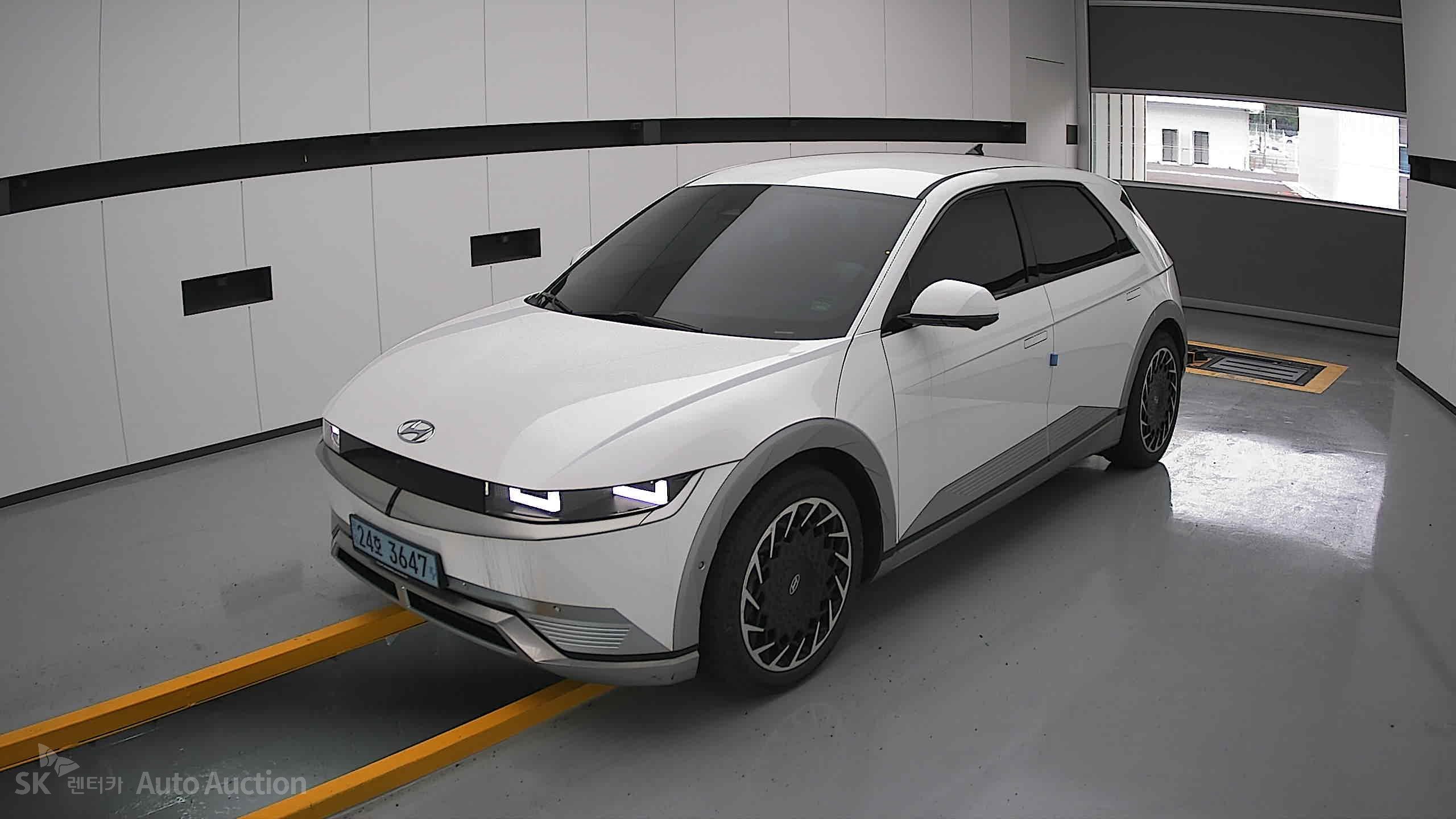 2022 - hyundai ioniq