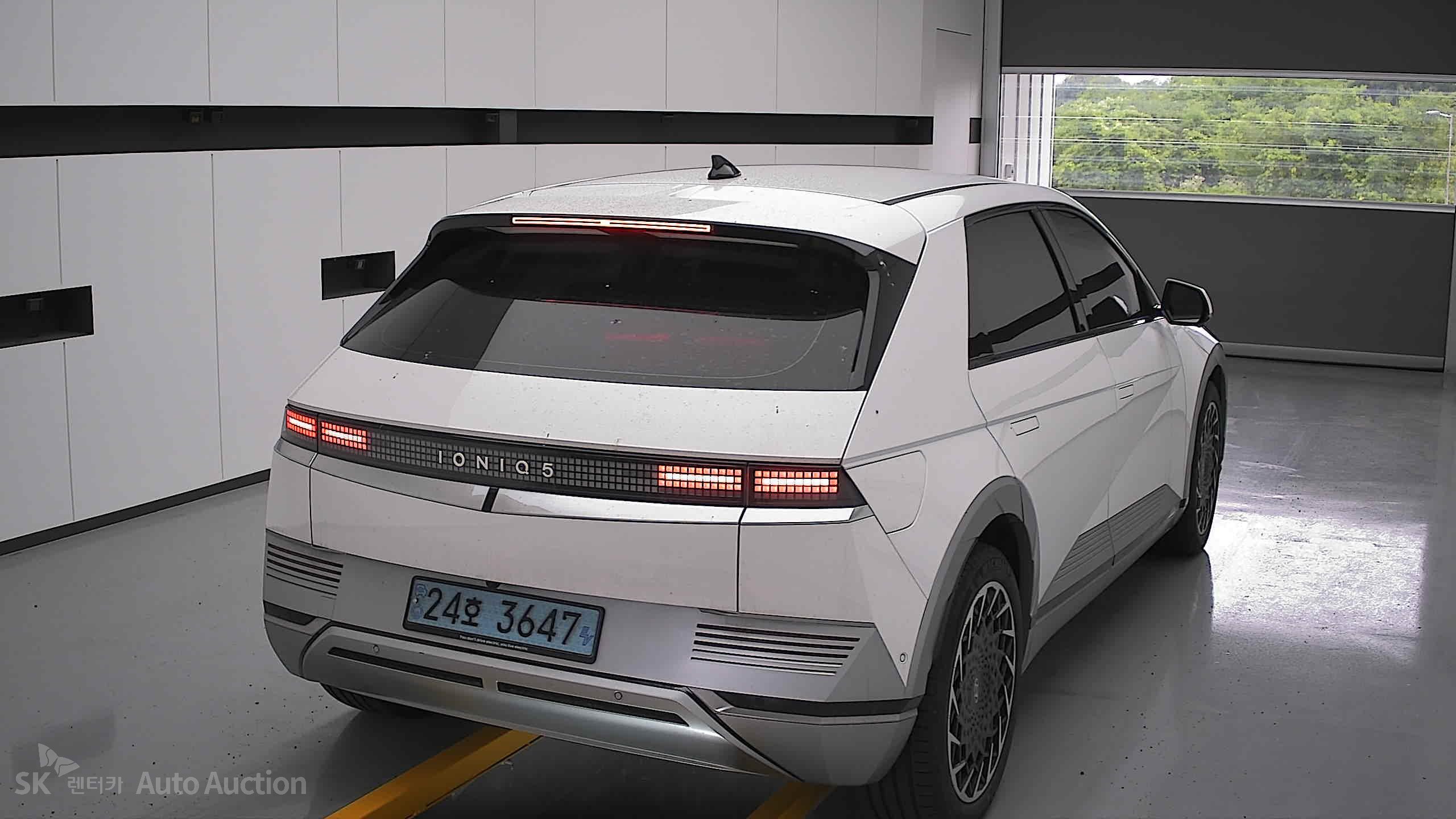 2022 - hyundai ioniq