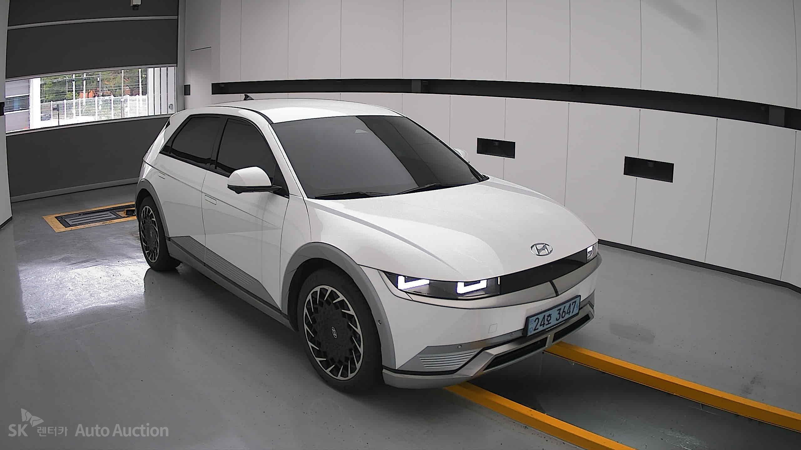 2022 - hyundai ioniq