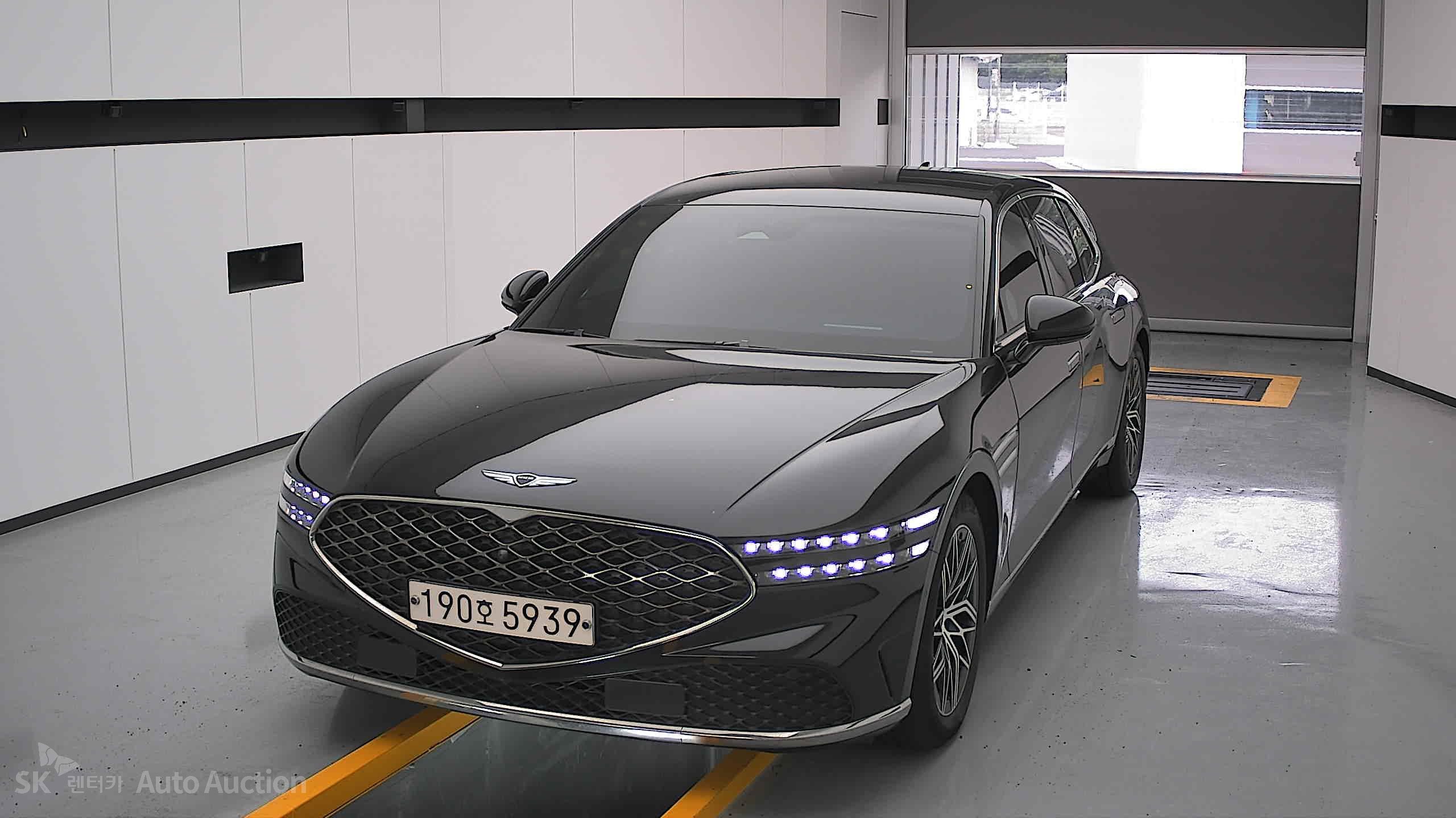 2022 - genesis g90