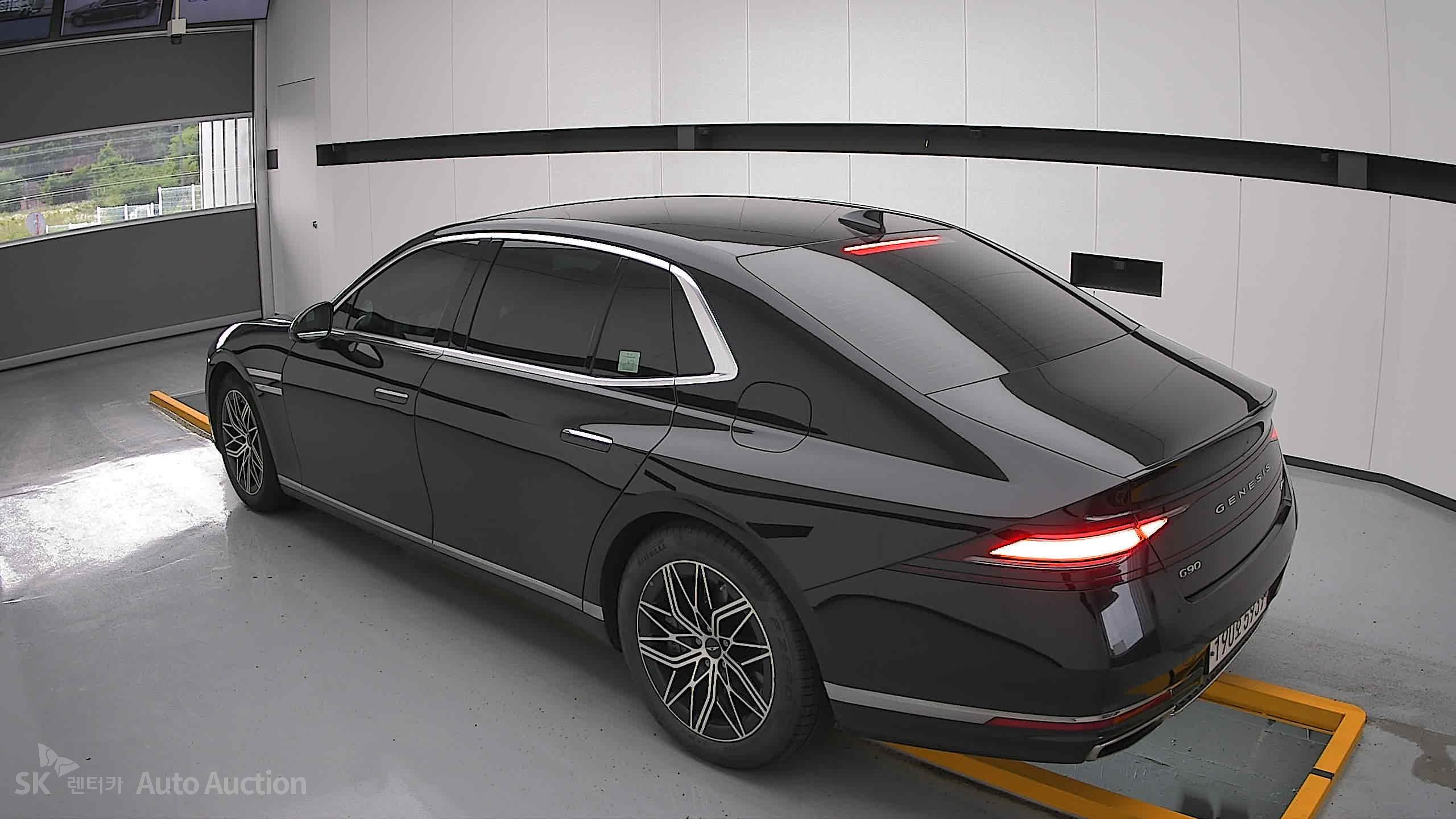 2022 - genesis g90