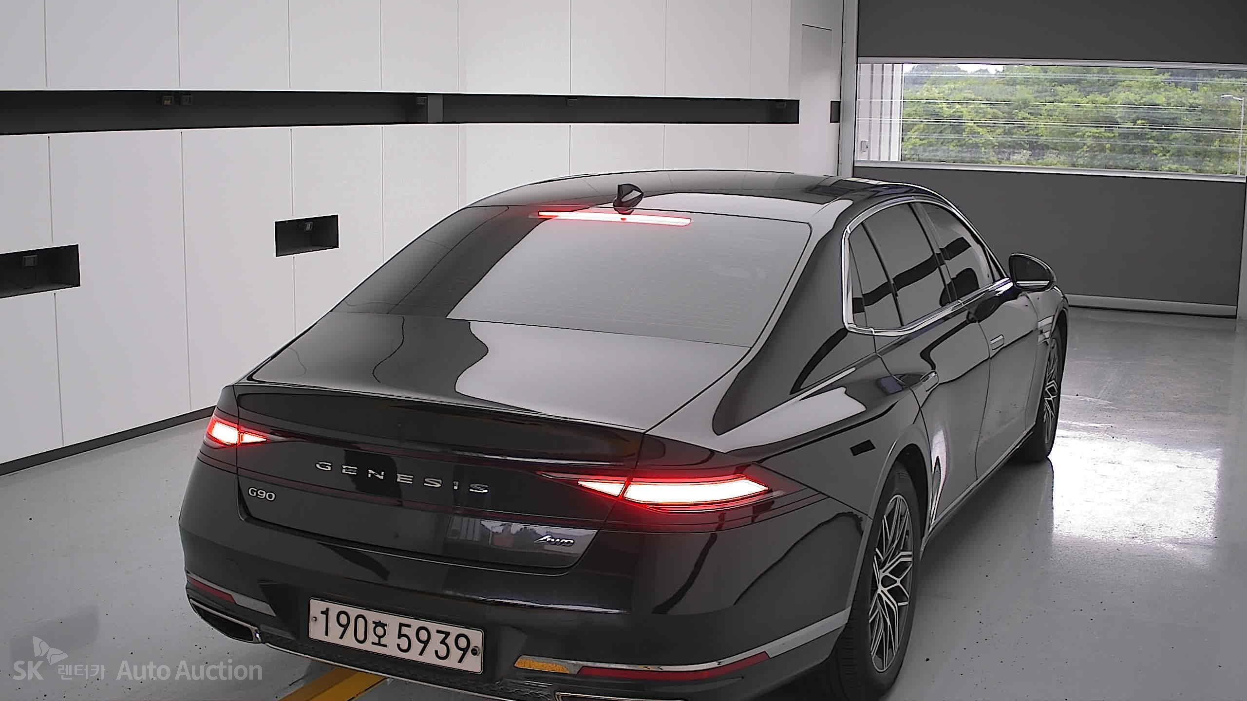 2022 - genesis g90