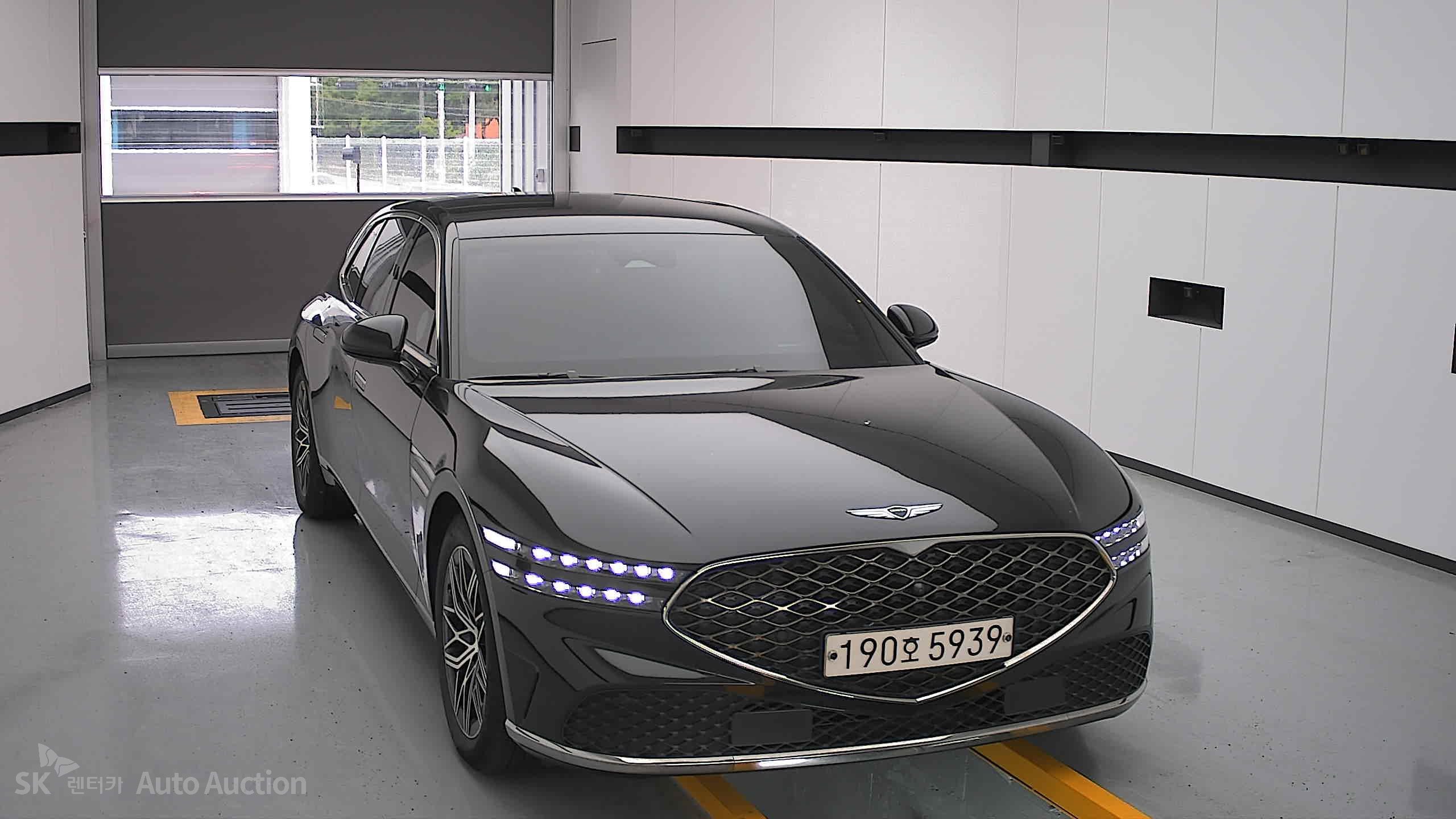 2022 - genesis g90