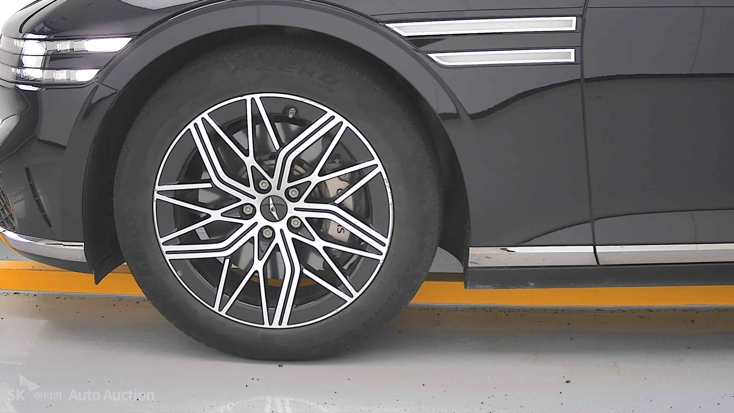 2022 - genesis g90