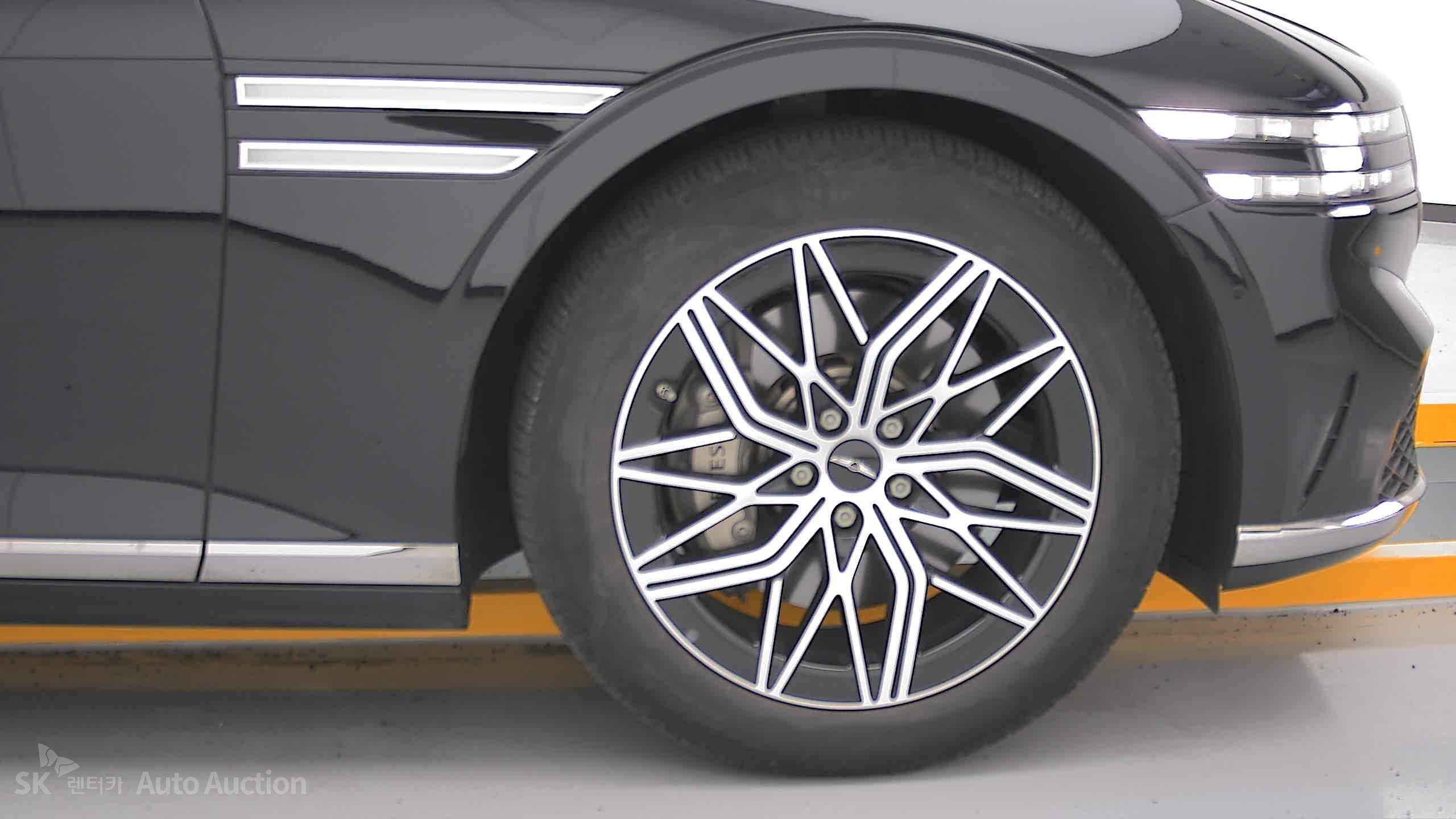 2022 - genesis g90