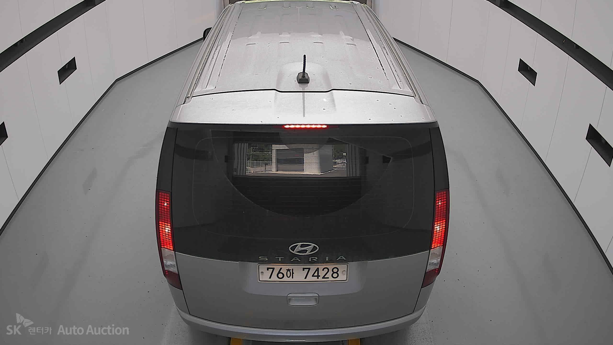 2022 - hyundai staria