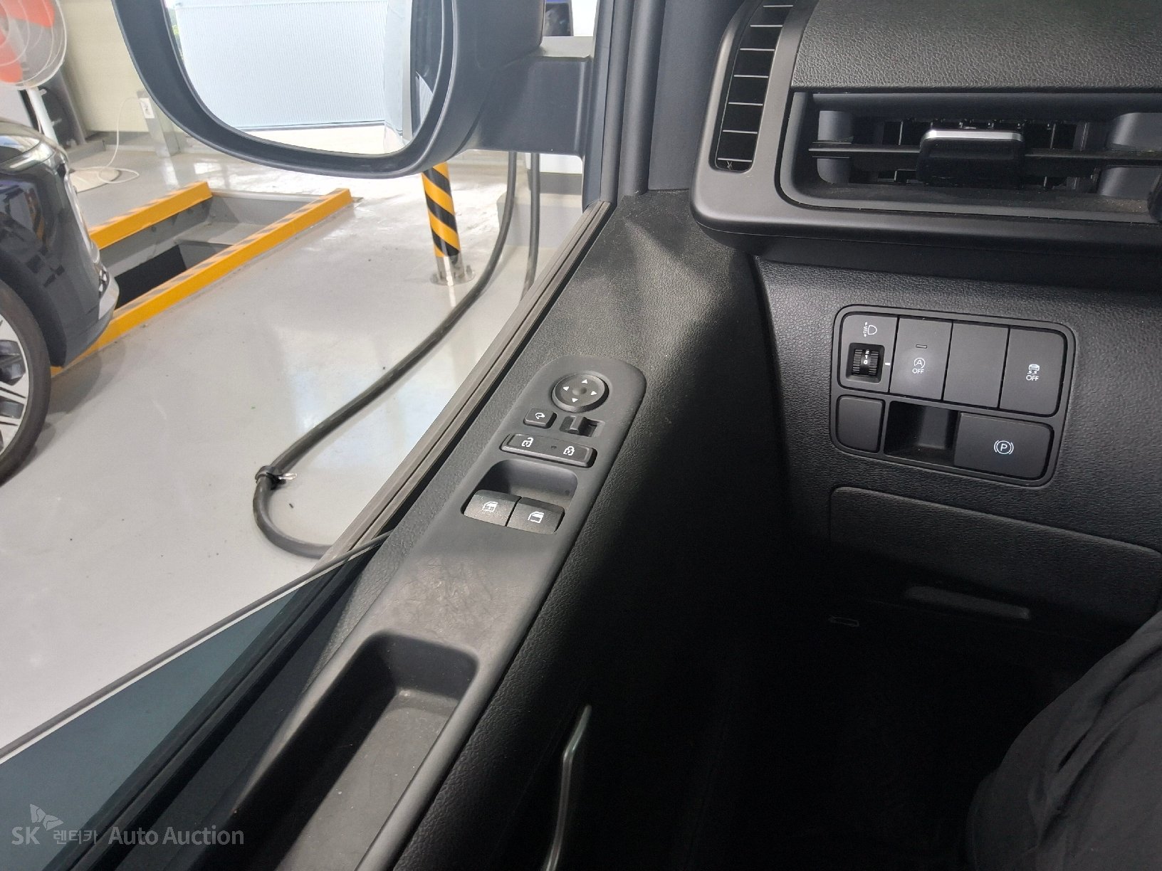 2022 - hyundai staria