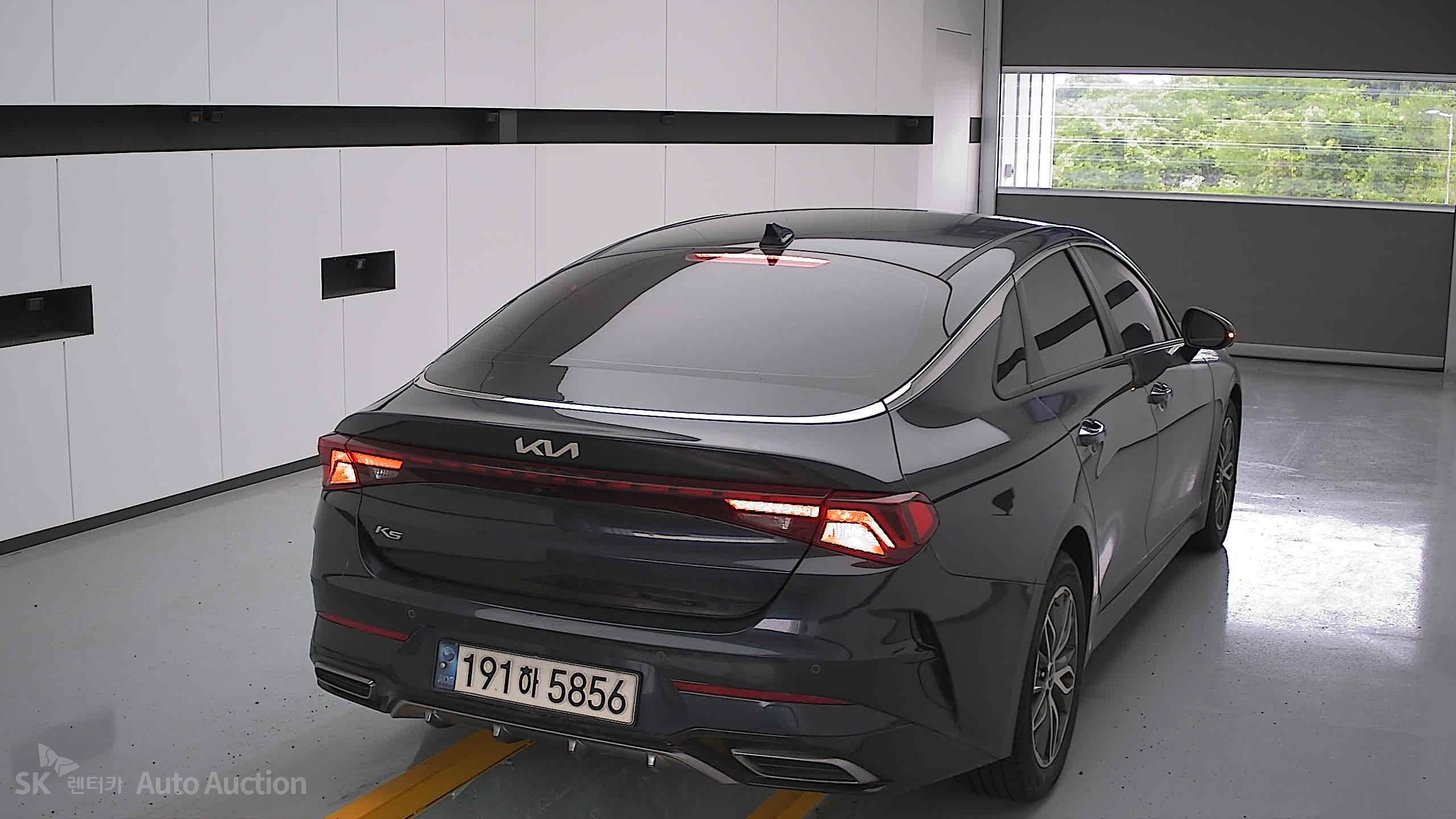 2022 - kia k5