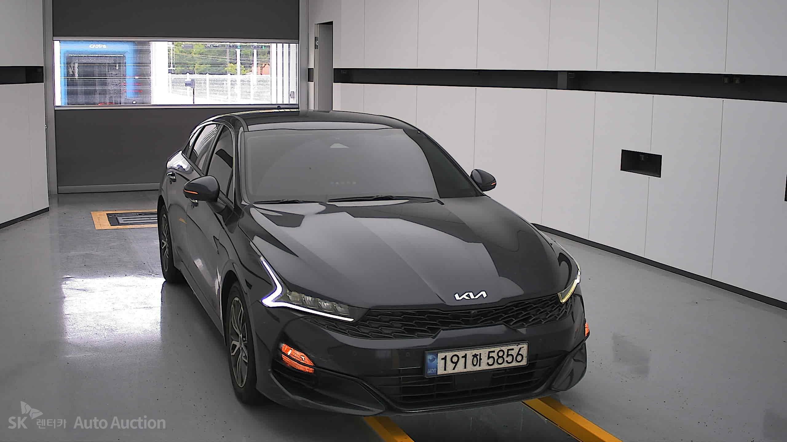 2022 - kia k5