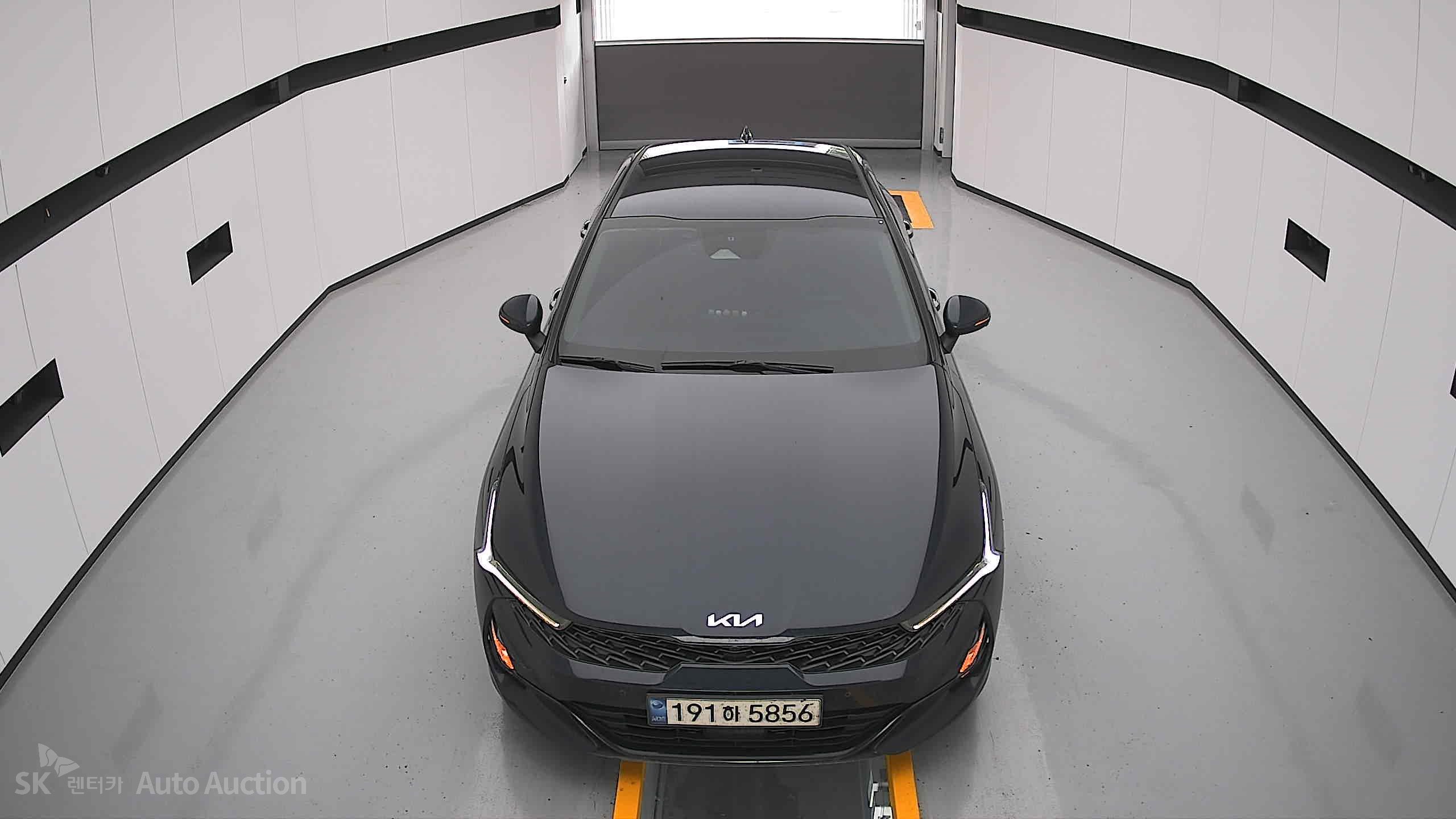 2022 - kia k5