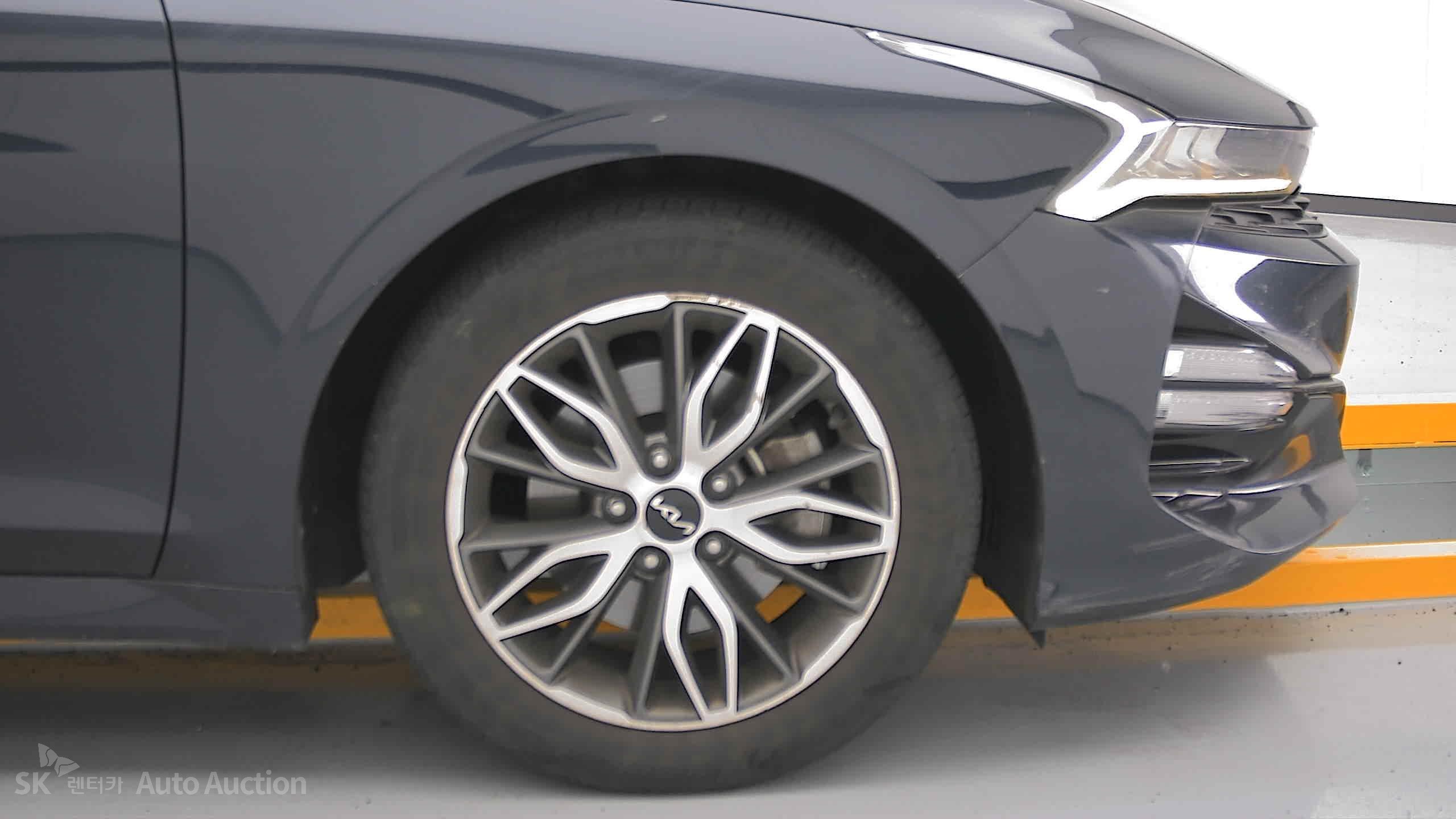 2022 - kia k5