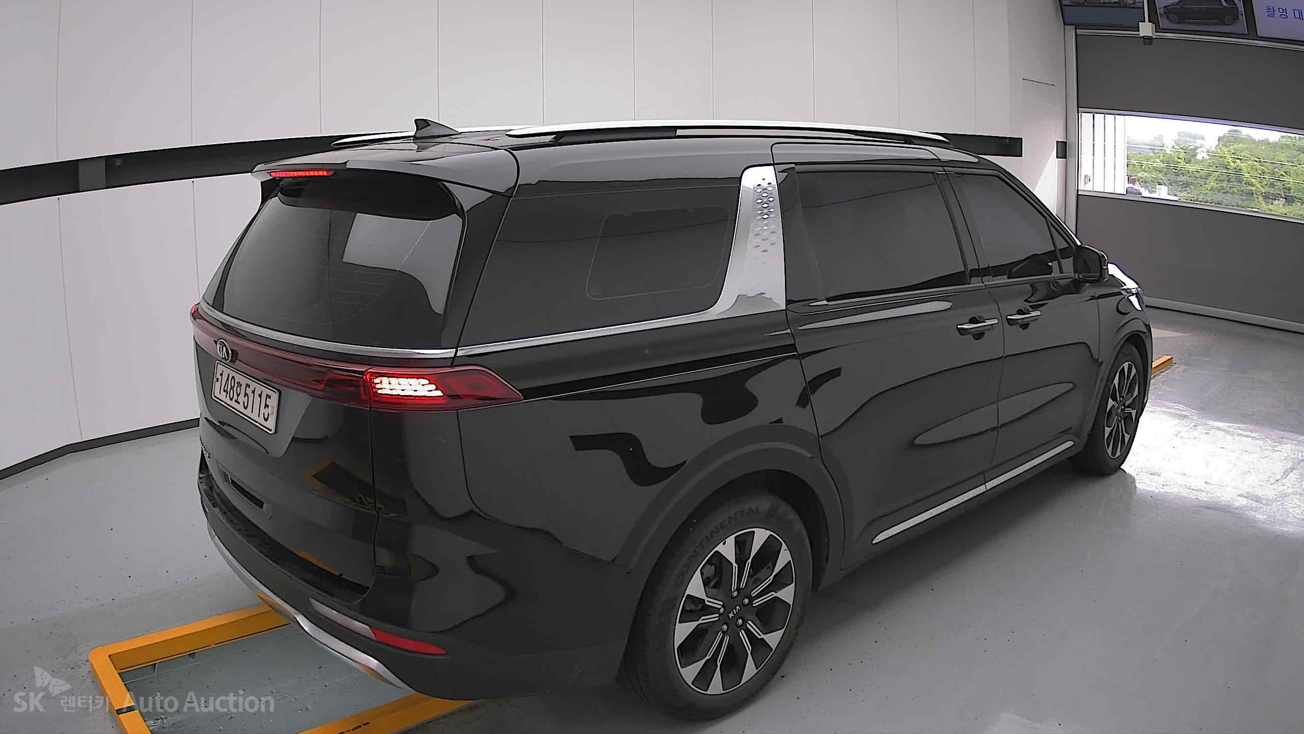 2021 - kia carnival