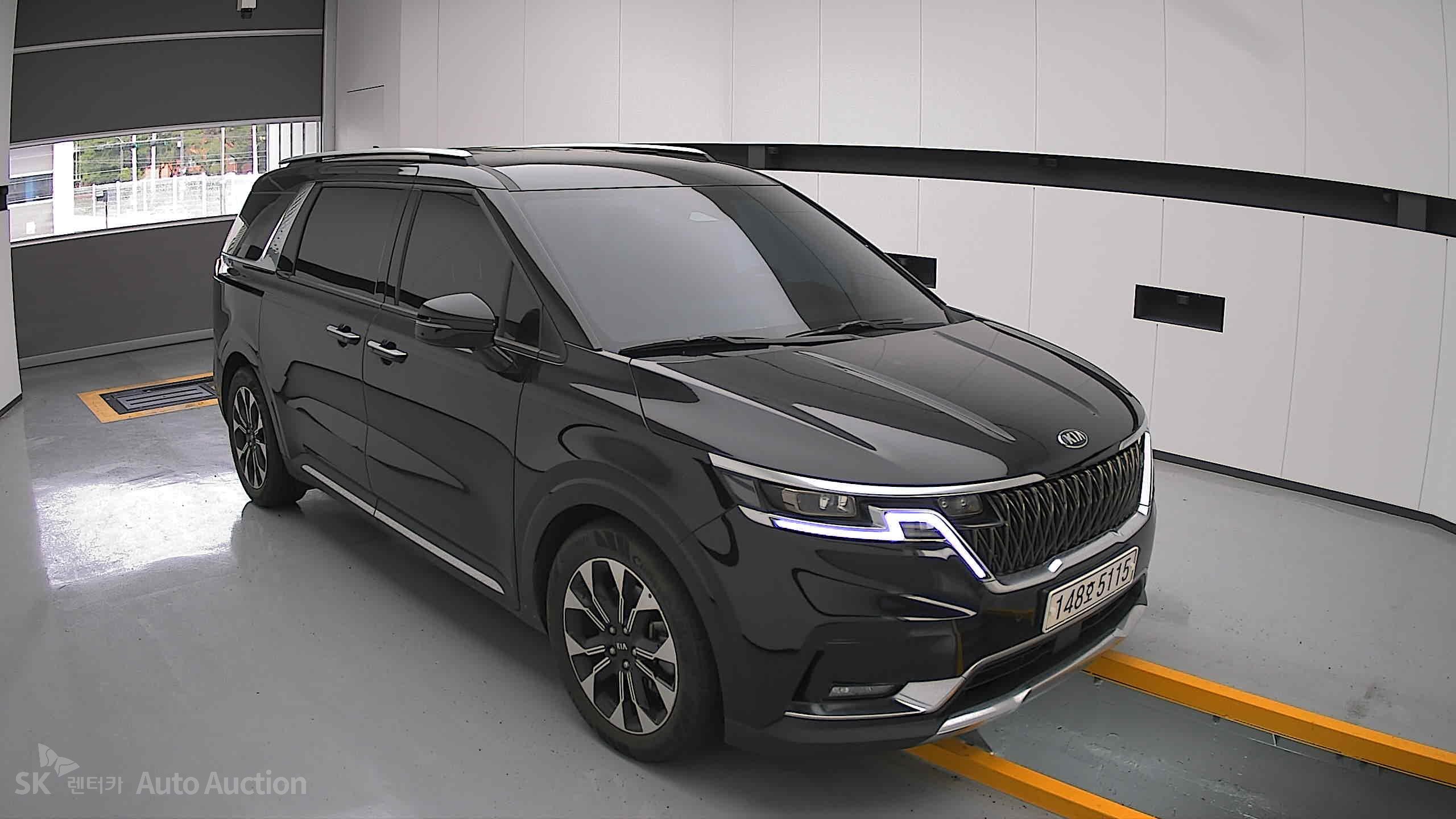 2021 - kia carnival