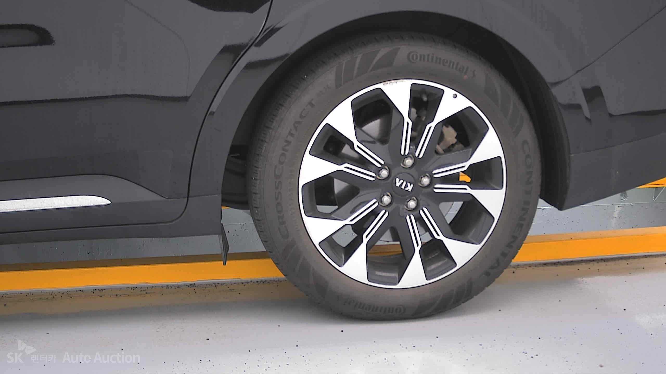 2021 - kia carnival