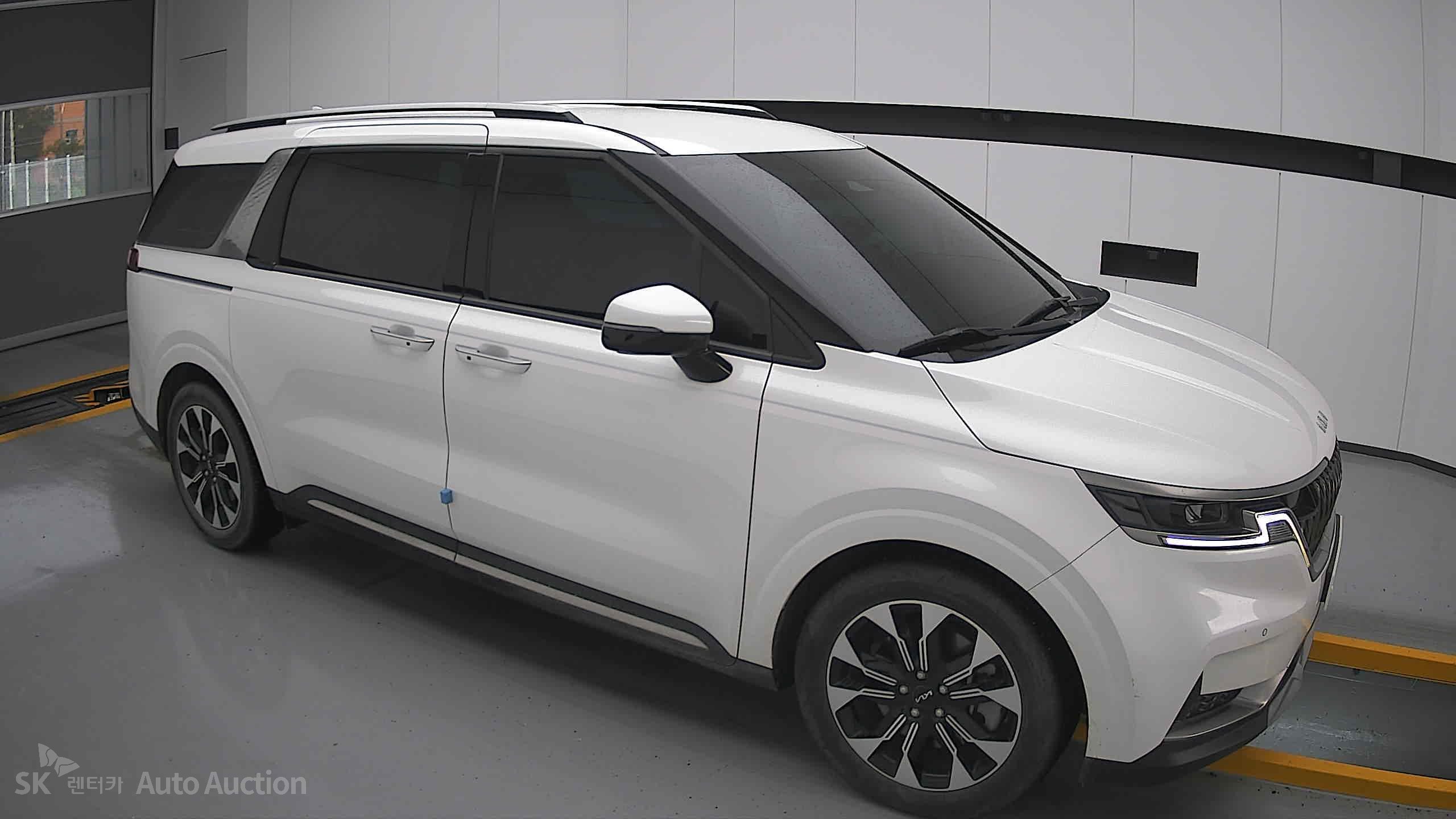 2022 - kia carnival