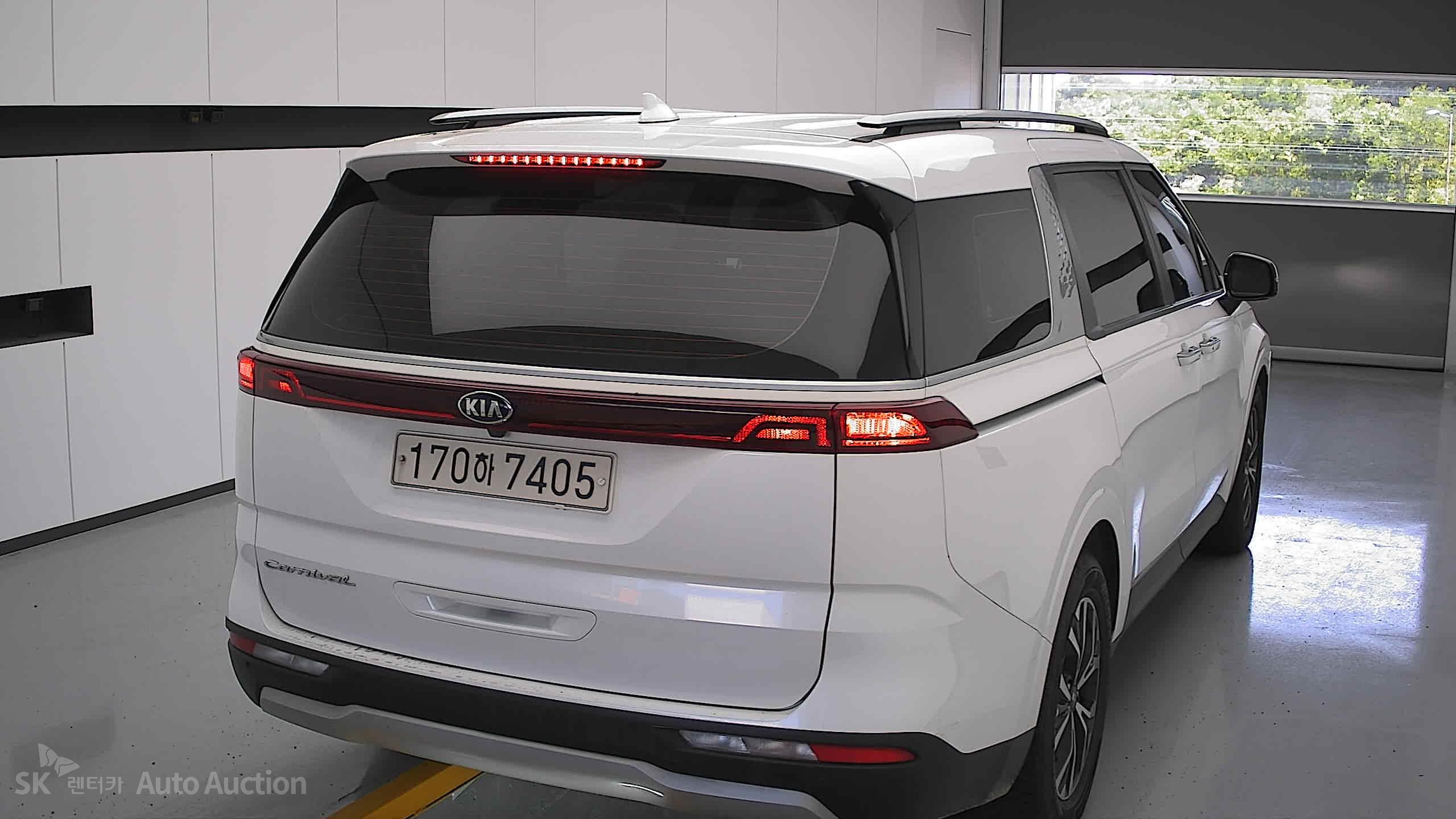 2021 - kia carnival
