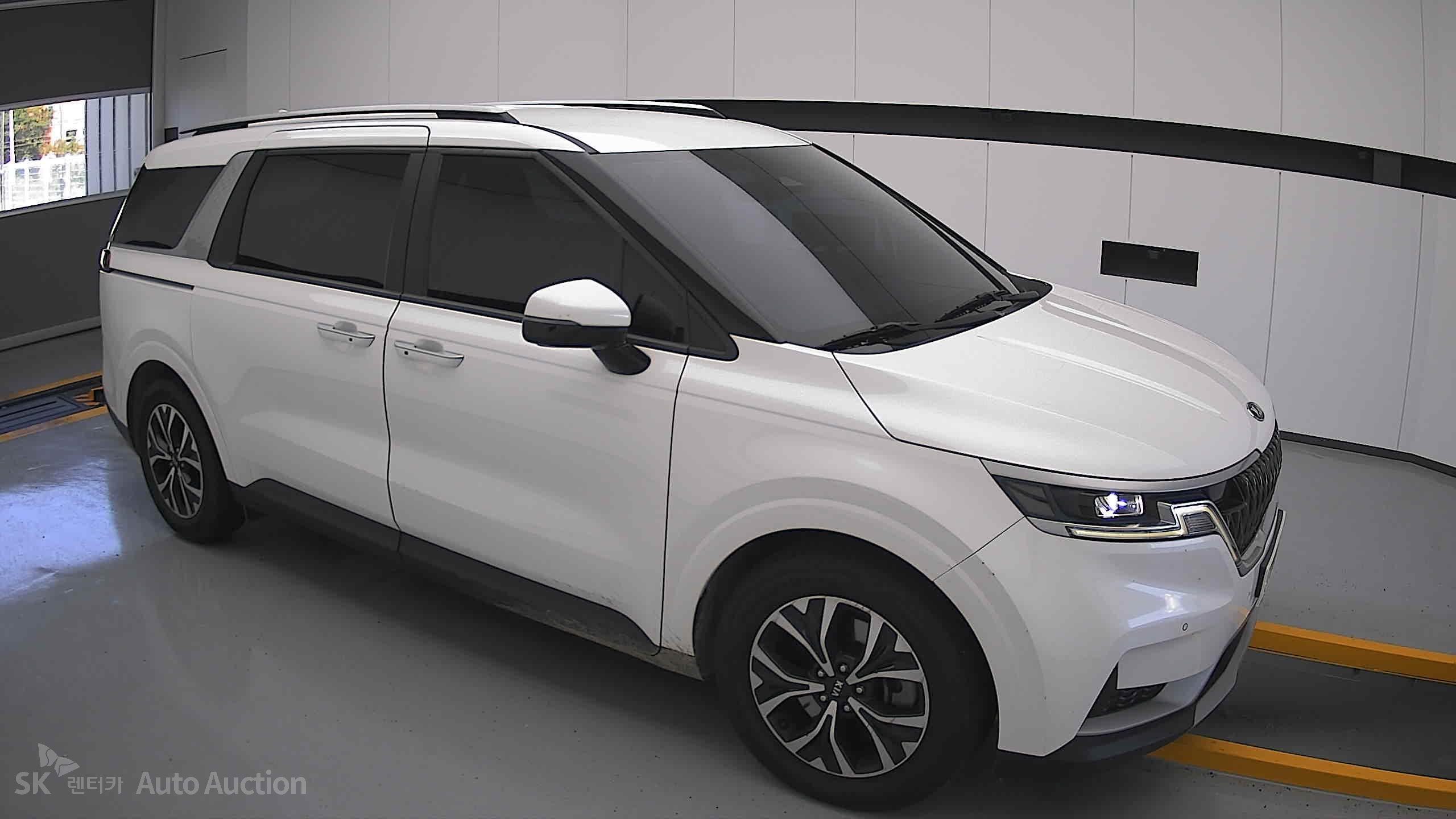 2021 - kia carnival