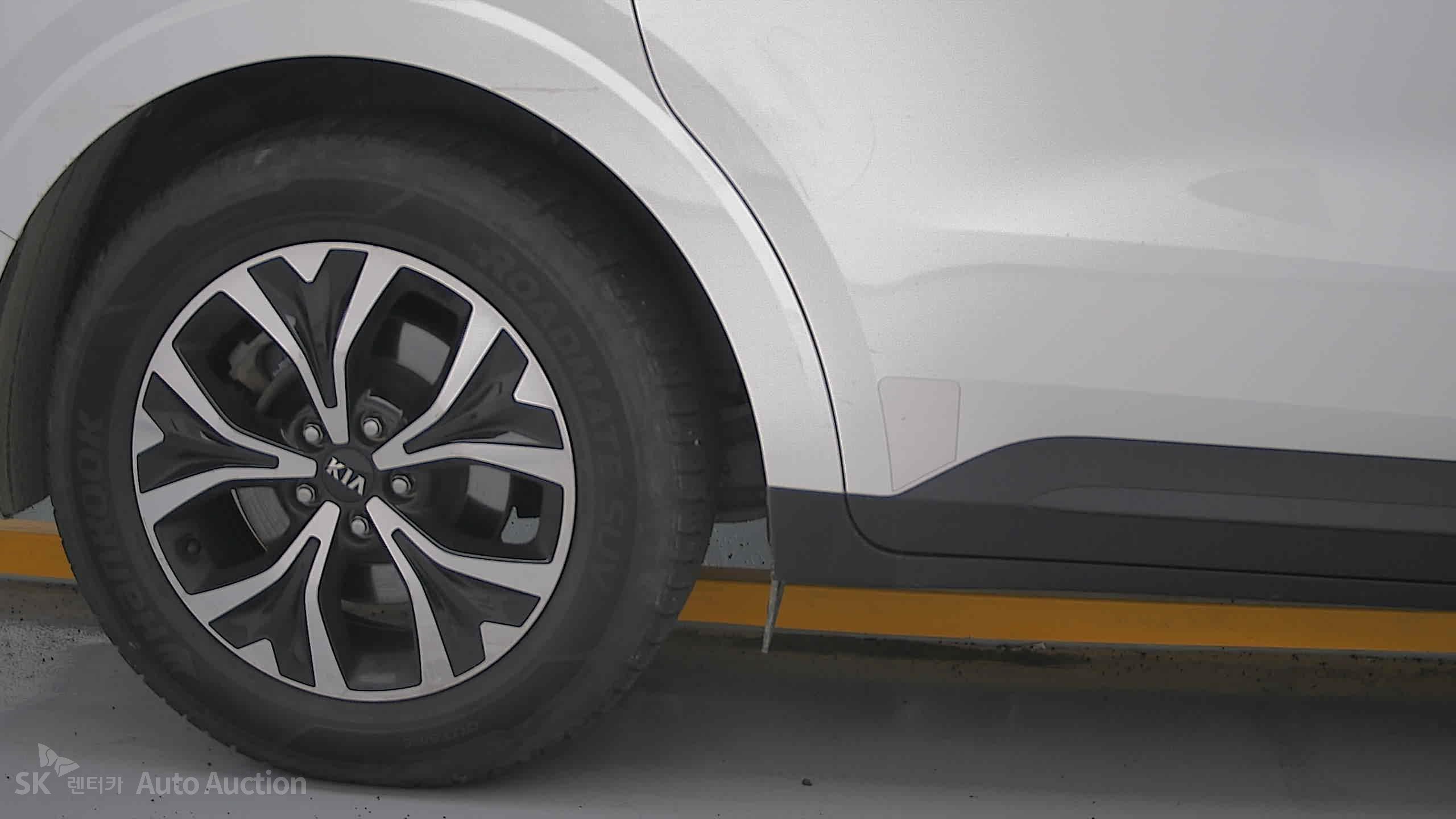 2021 - kia carnival