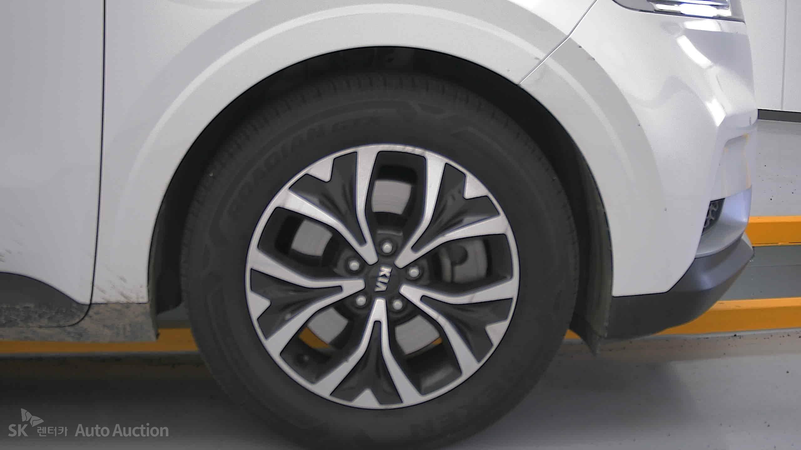 2021 - kia carnival