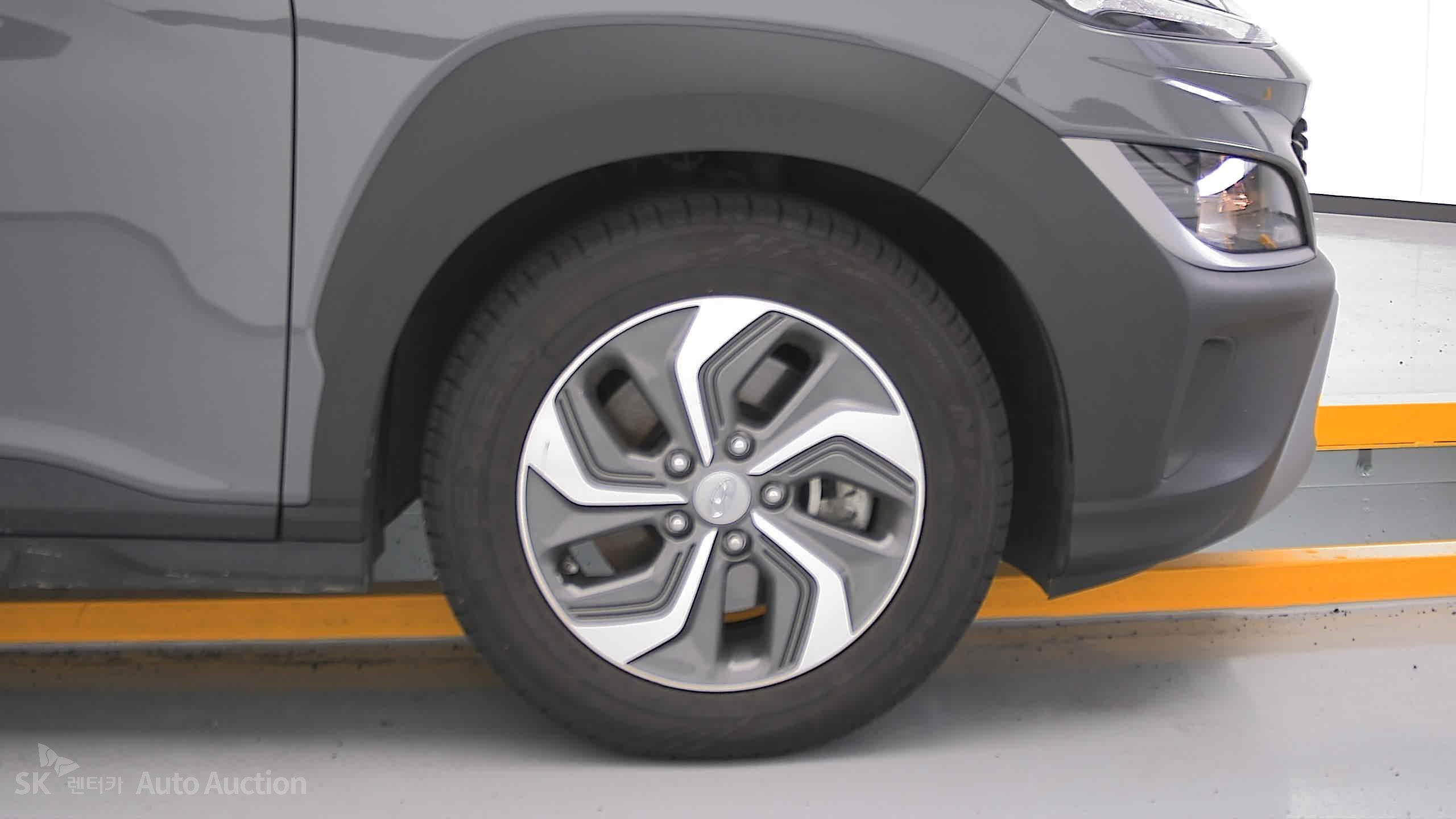 2021 - hyundai kona