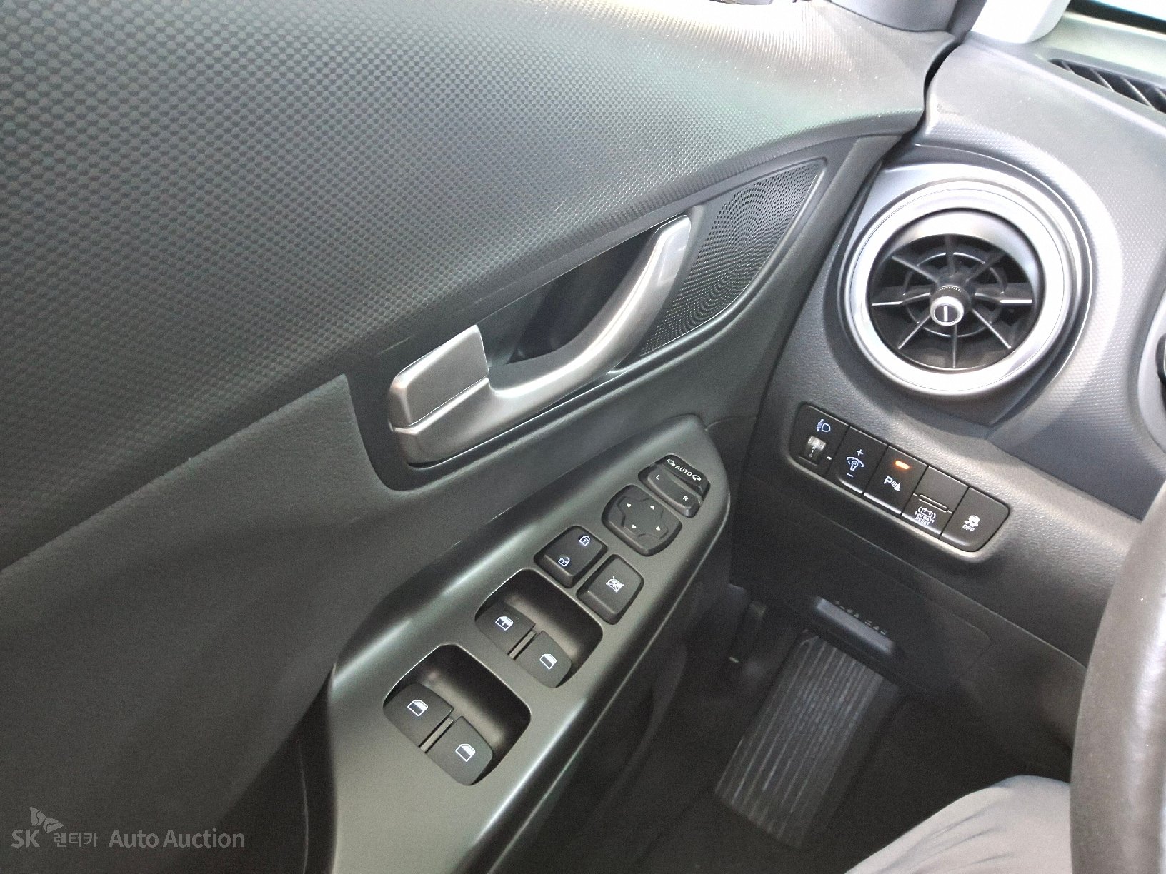 2021 - hyundai kona