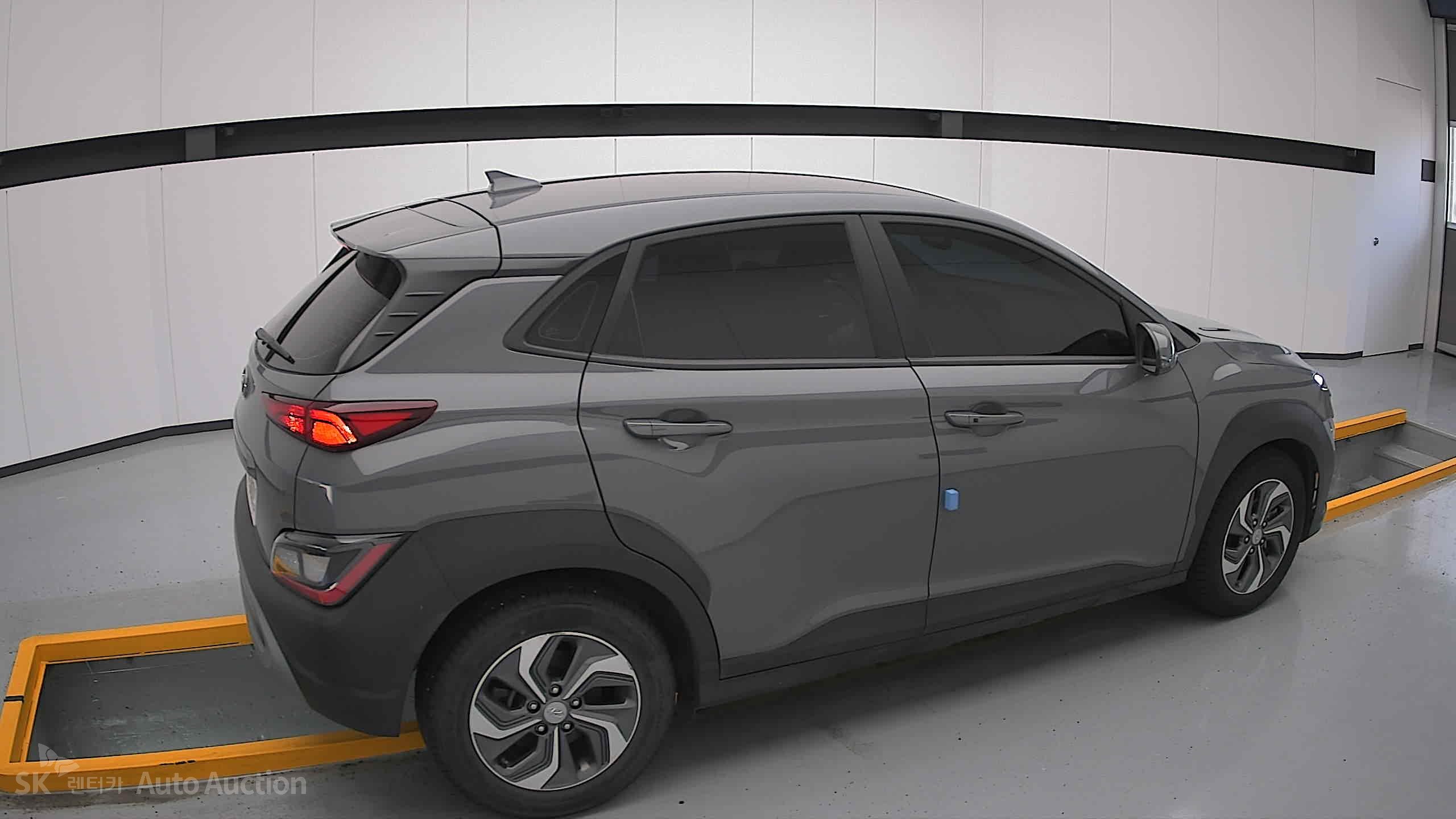 2021 - hyundai kona