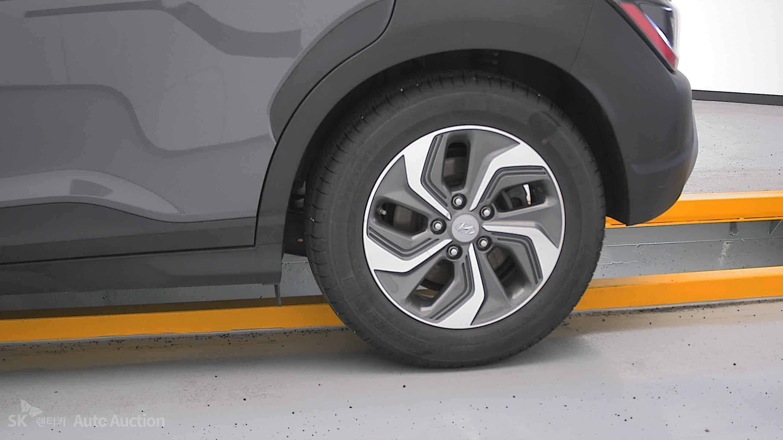 2021 - hyundai kona