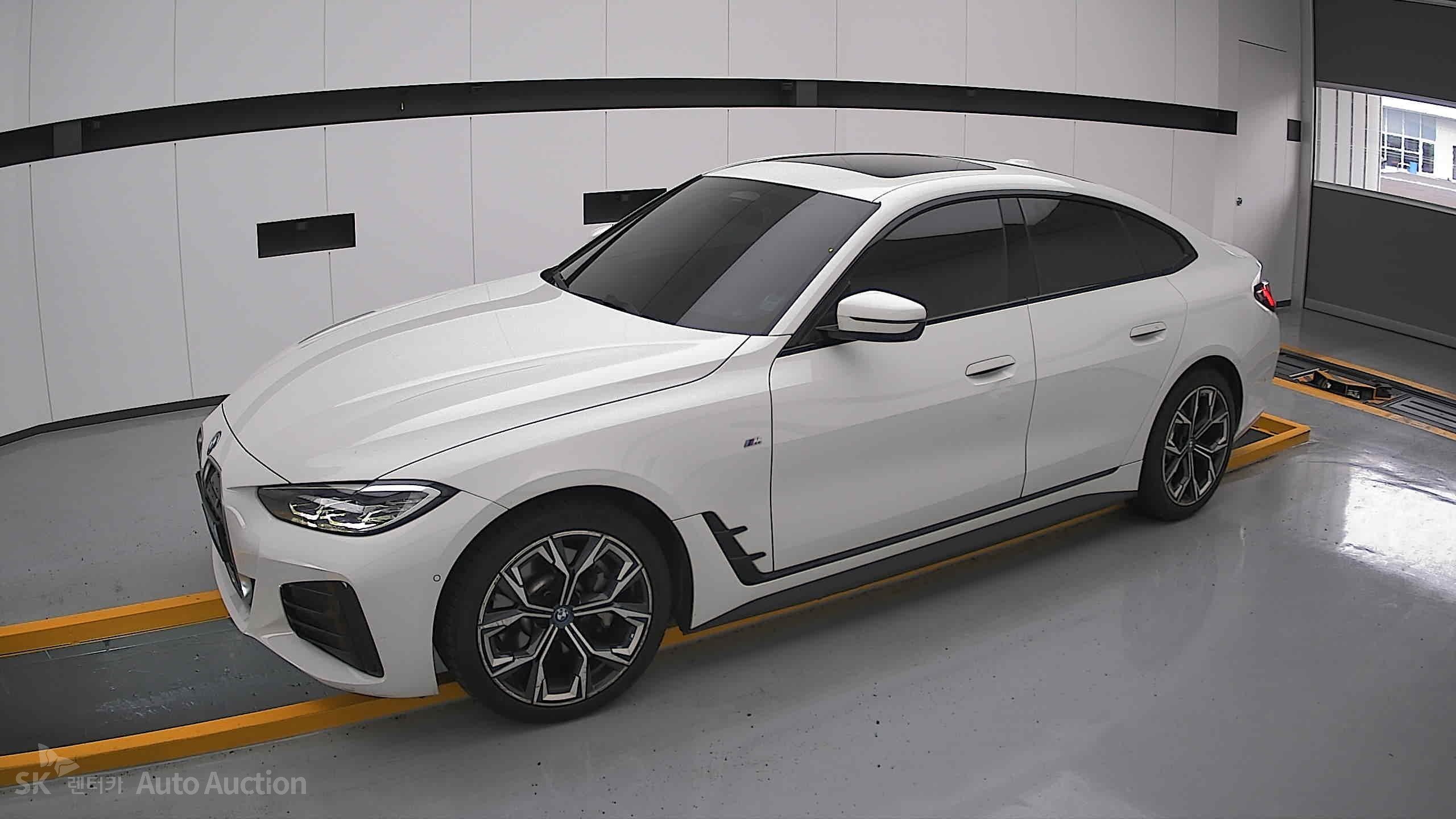2022 - bmw i4 edrive40
