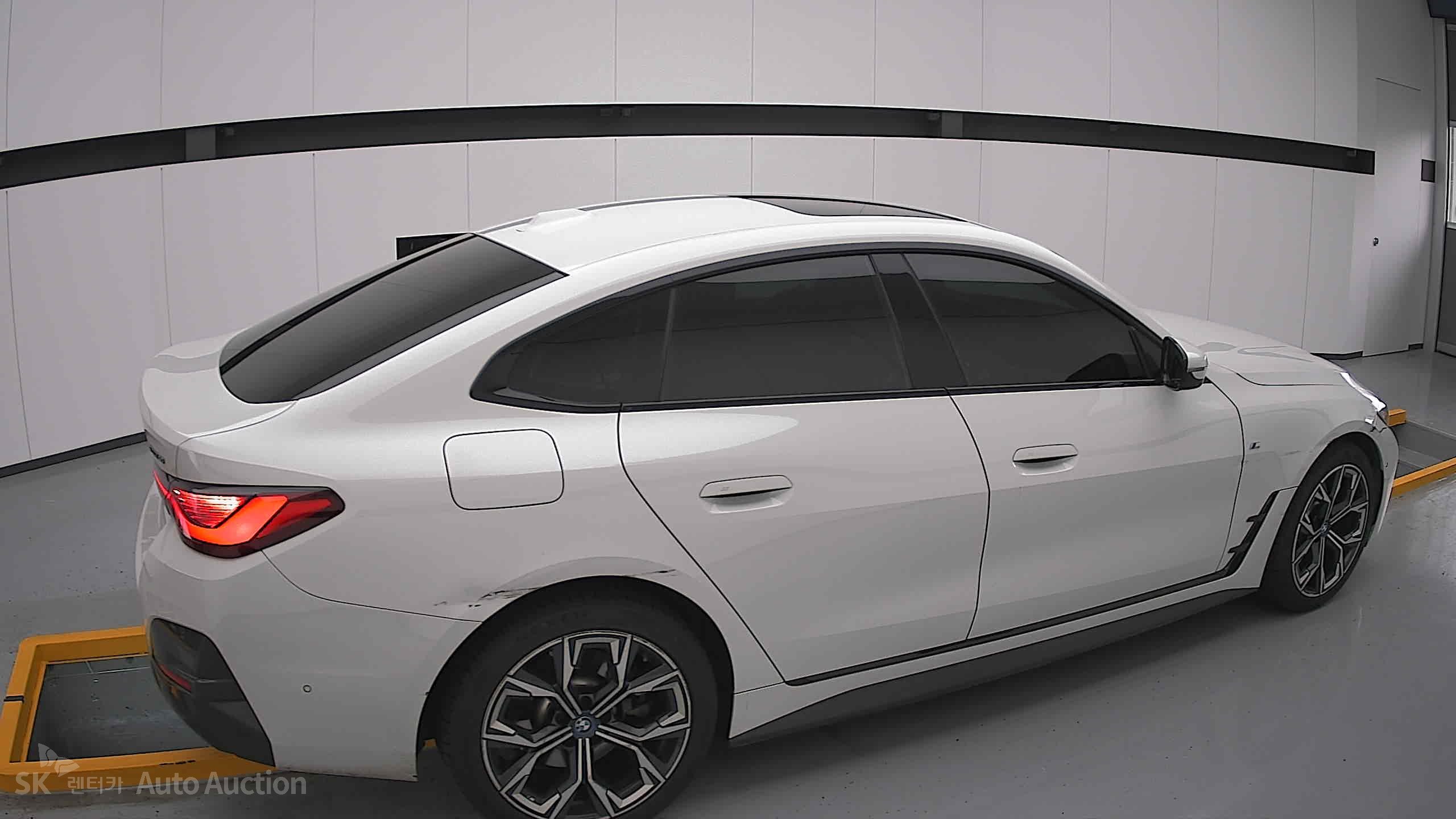 2022 - bmw i4 edrive40