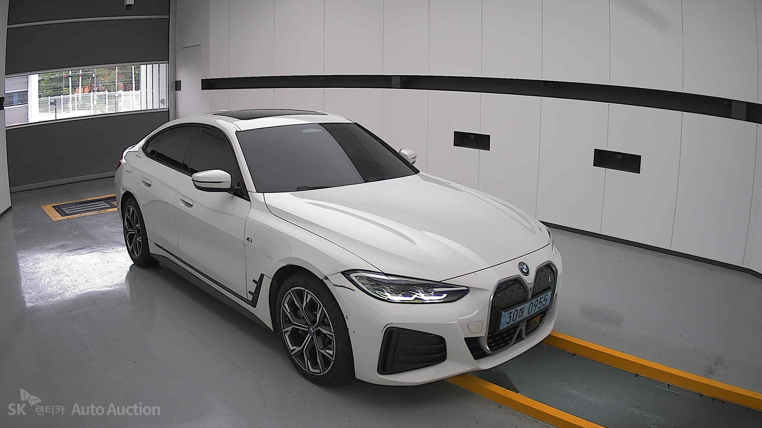 2022 - bmw i4 edrive40