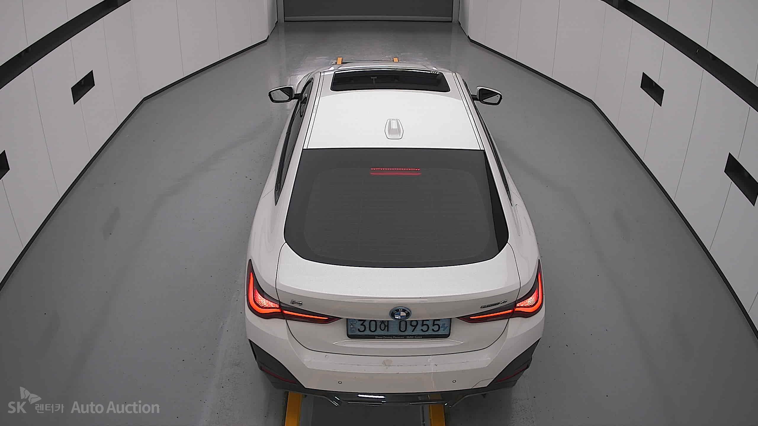 2022 - bmw i4 edrive40