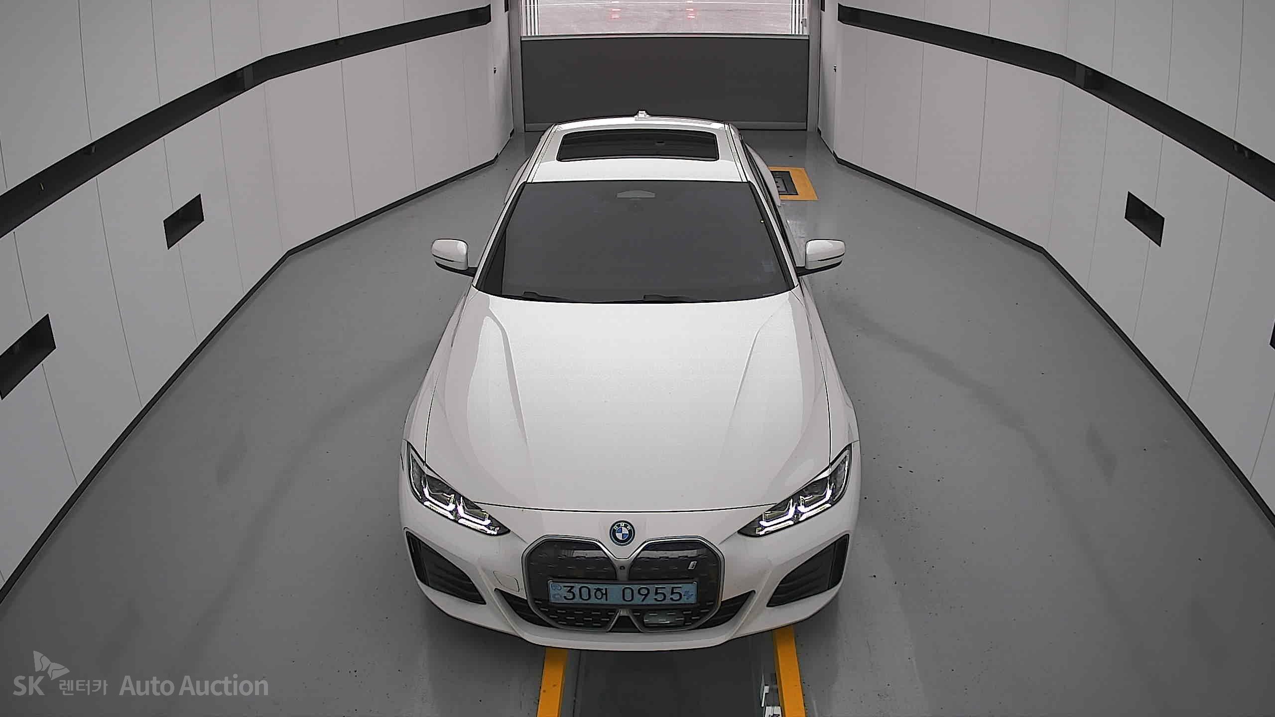 2022 - bmw i4 edrive40