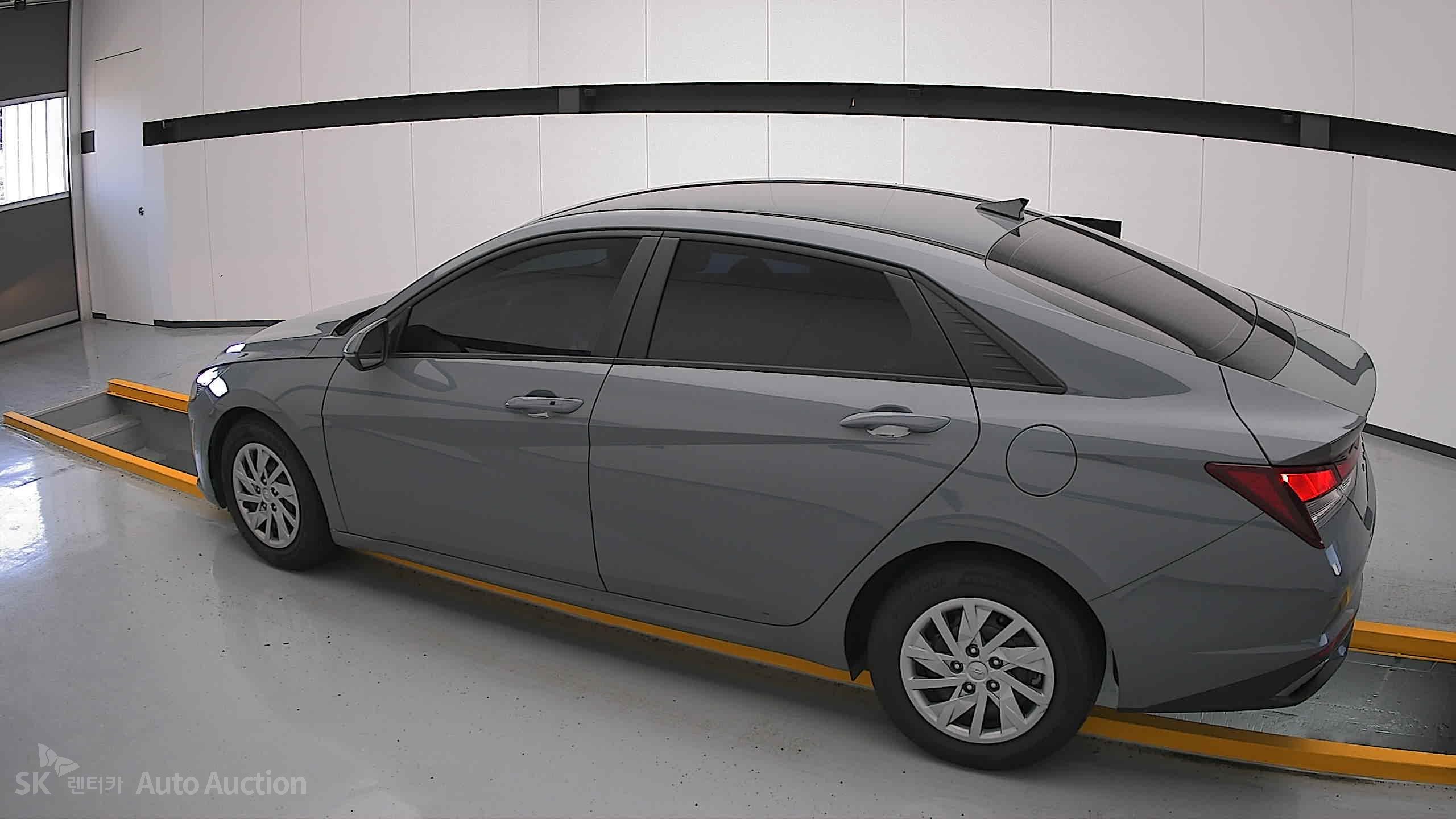 2021 - hyundai avante