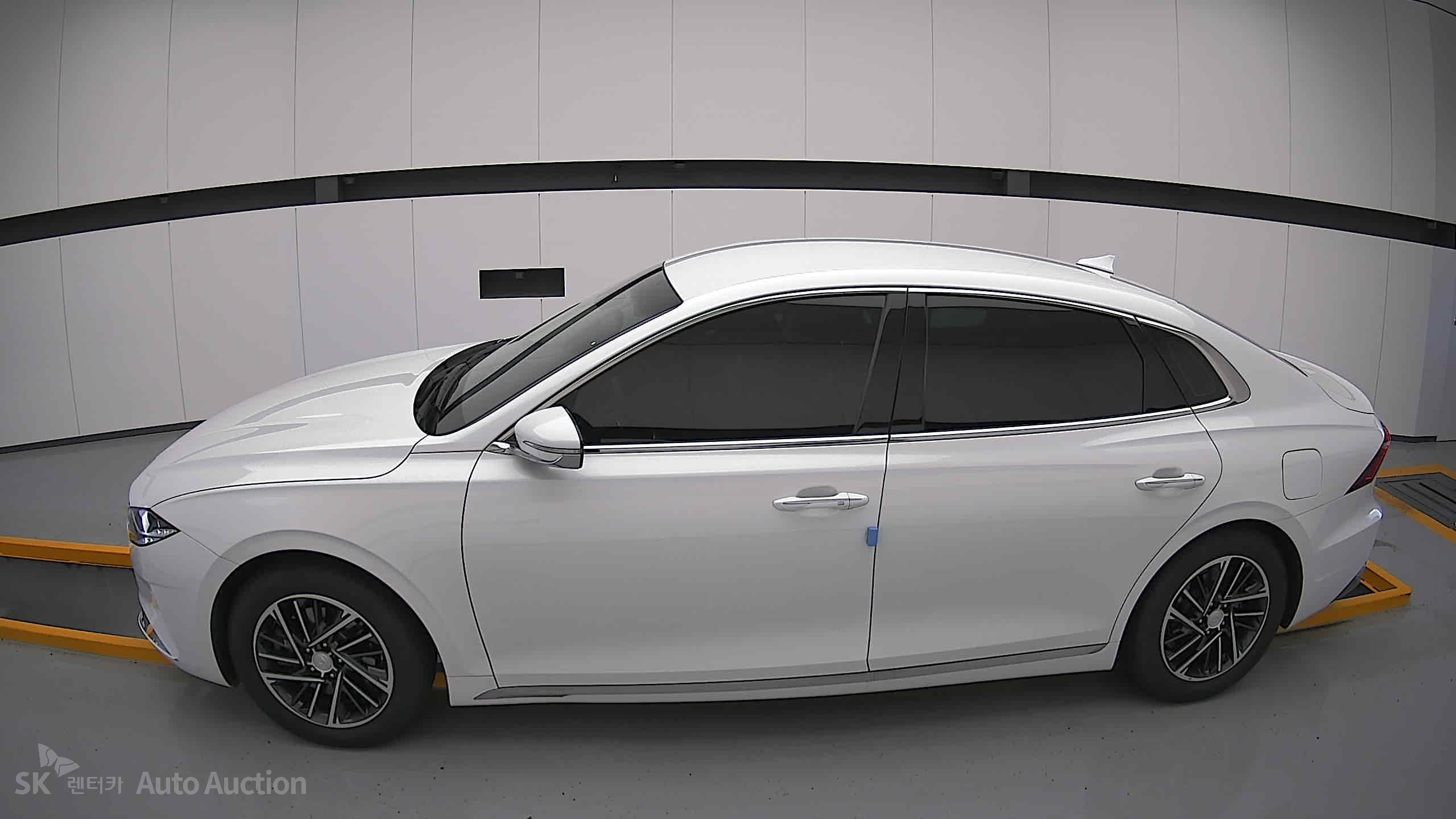2022 - hyundai grandeur