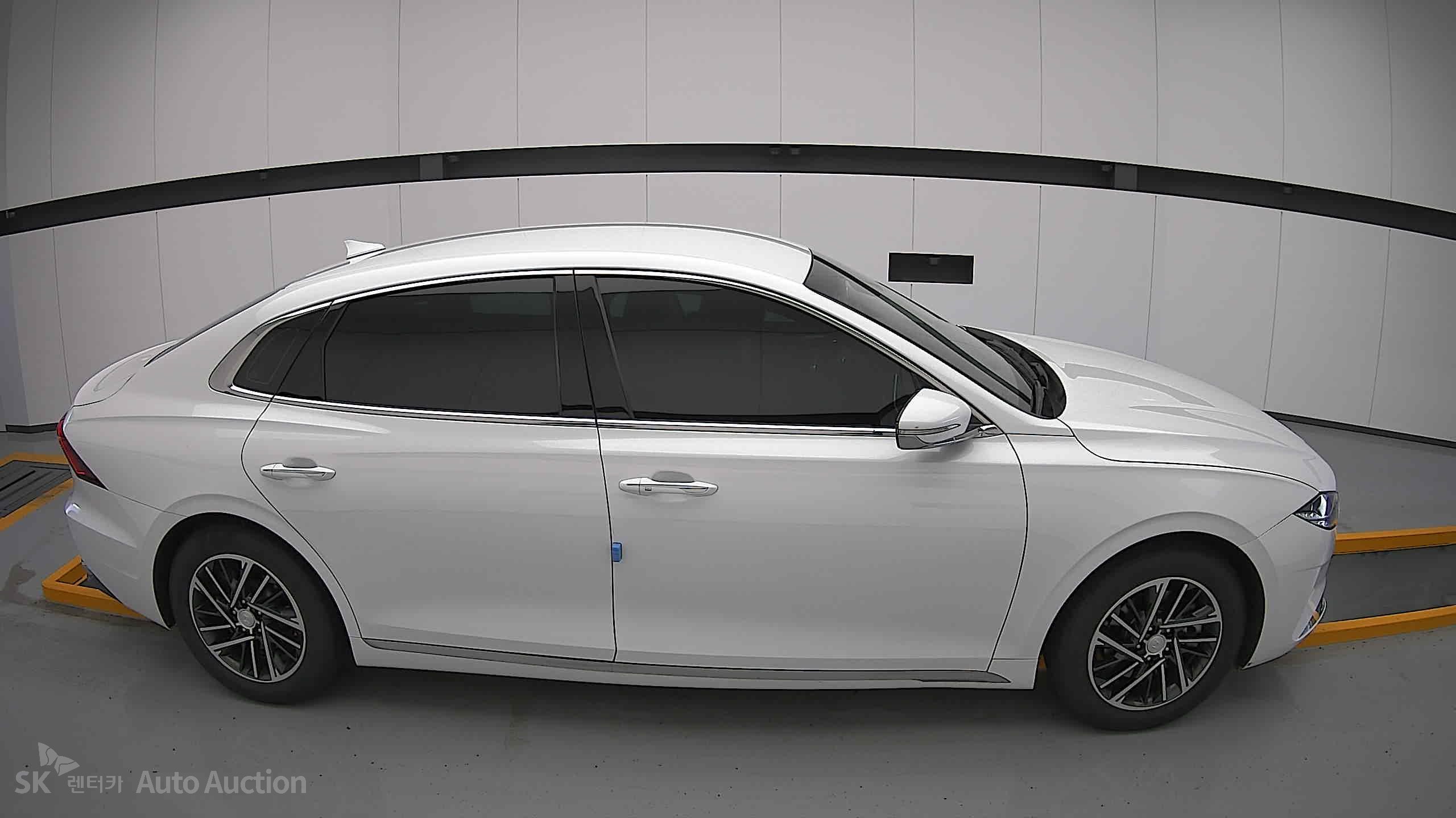 2022 - hyundai grandeur