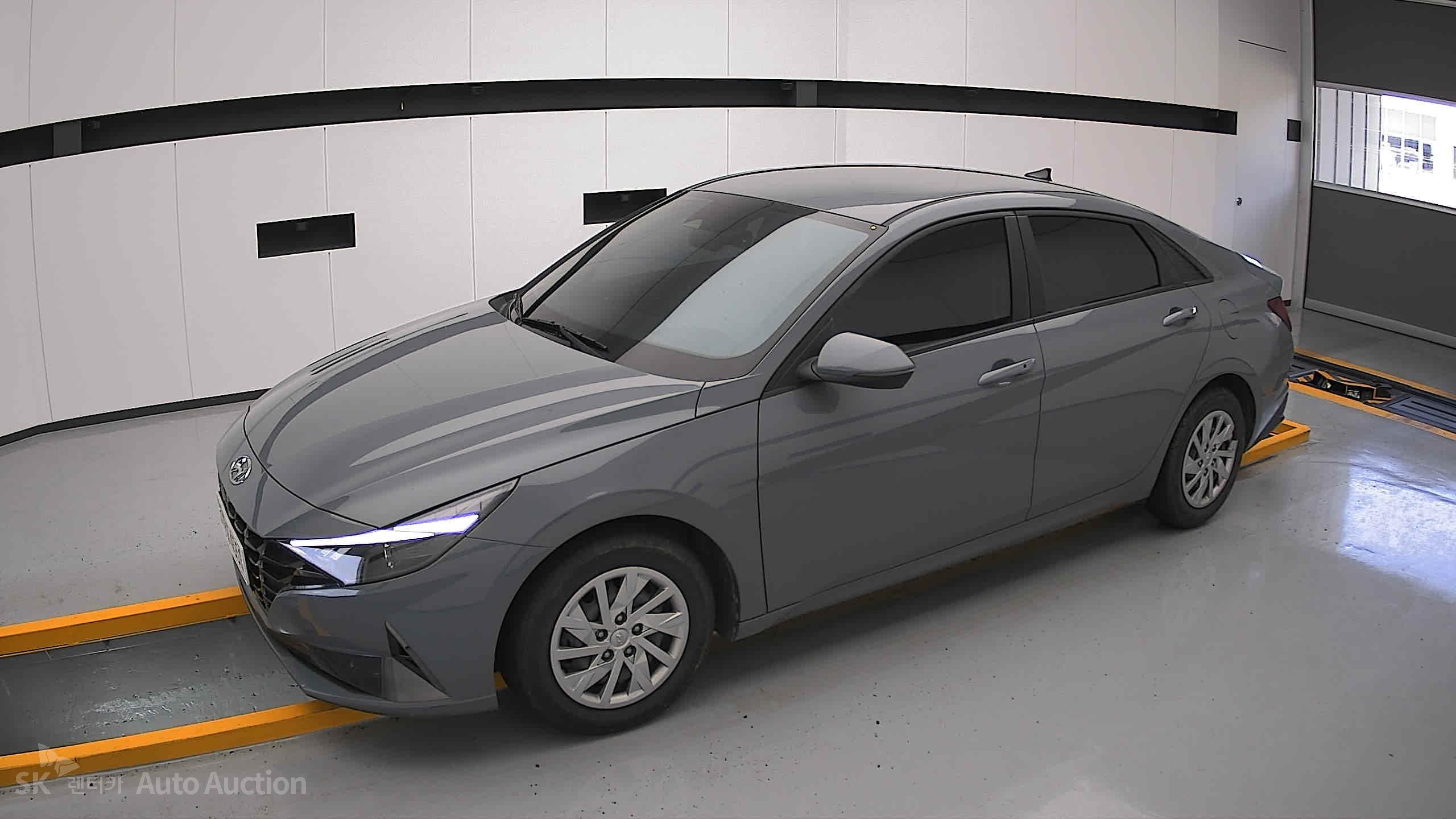 2021 - hyundai avante