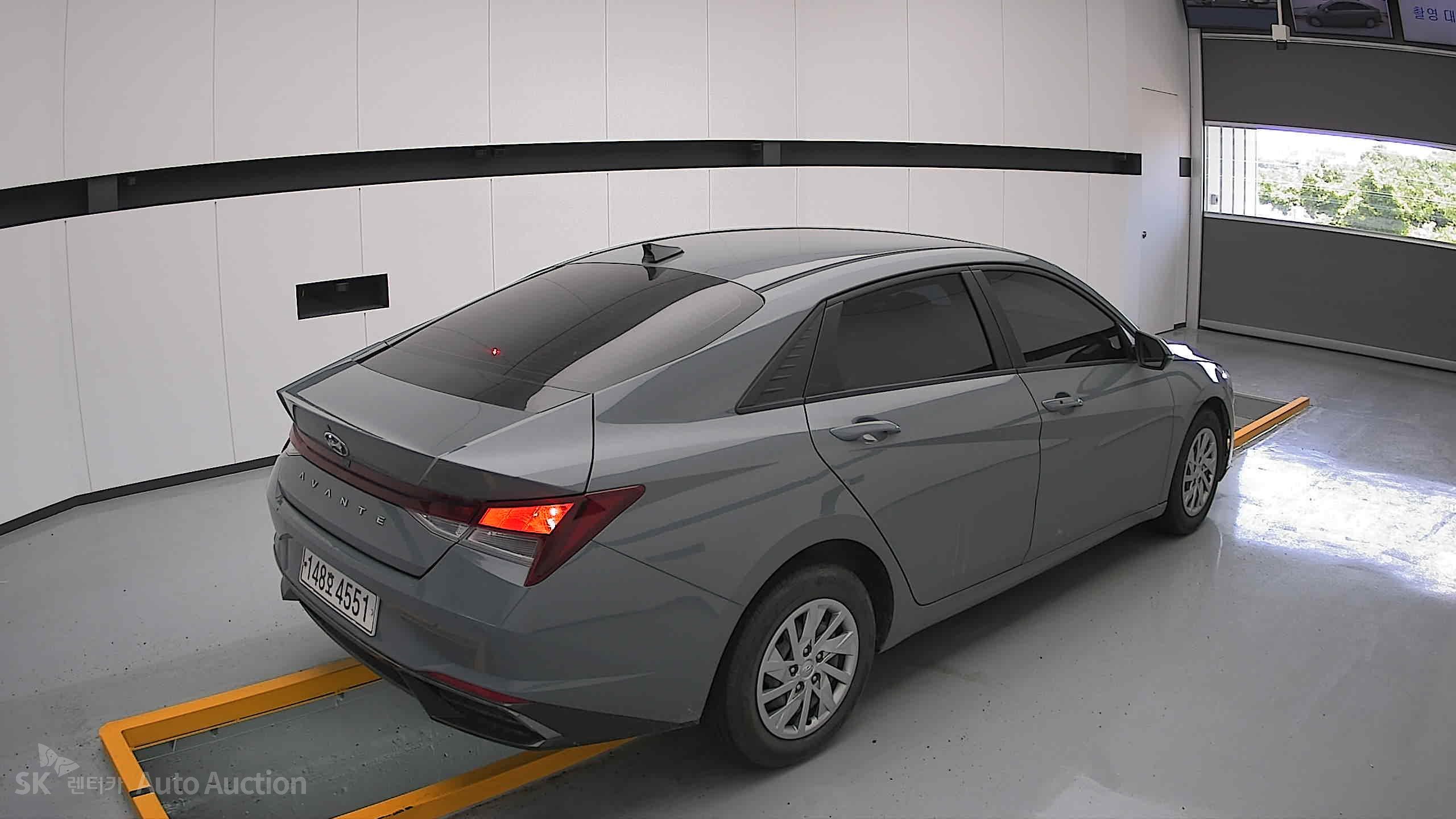 2021 - hyundai avante
