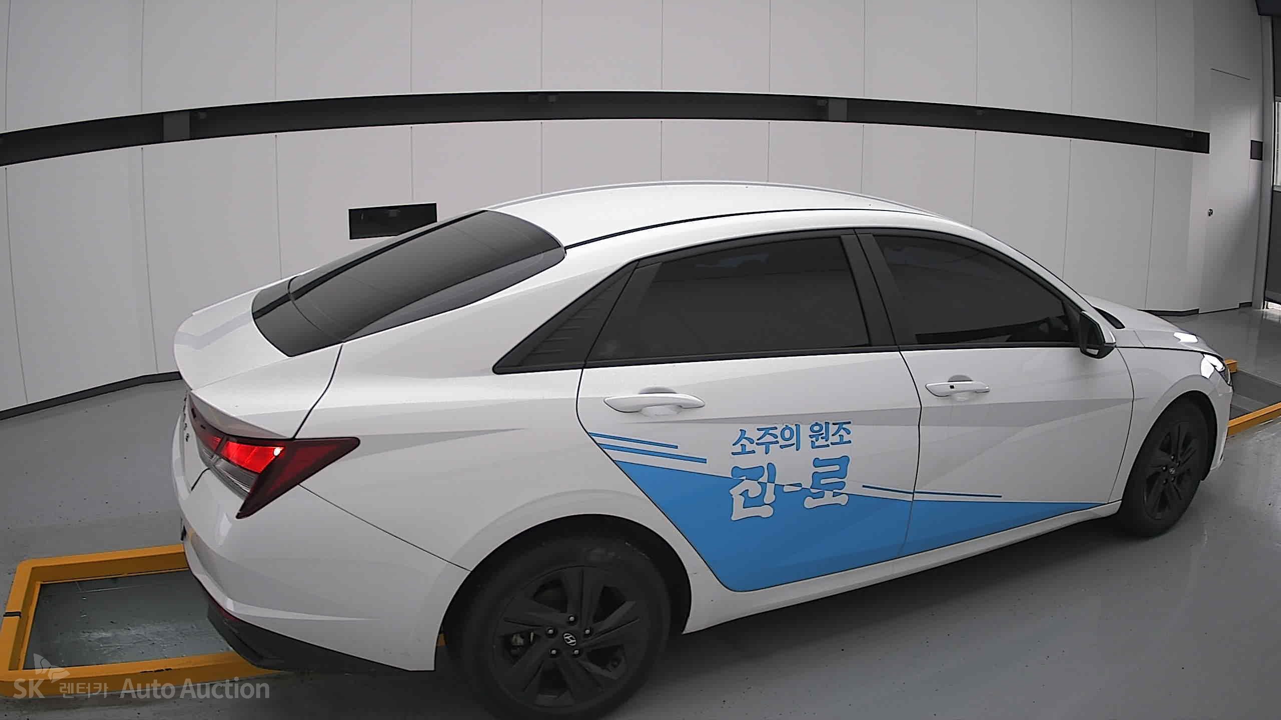 هيونداي أفانتي 2023 — صورة 18