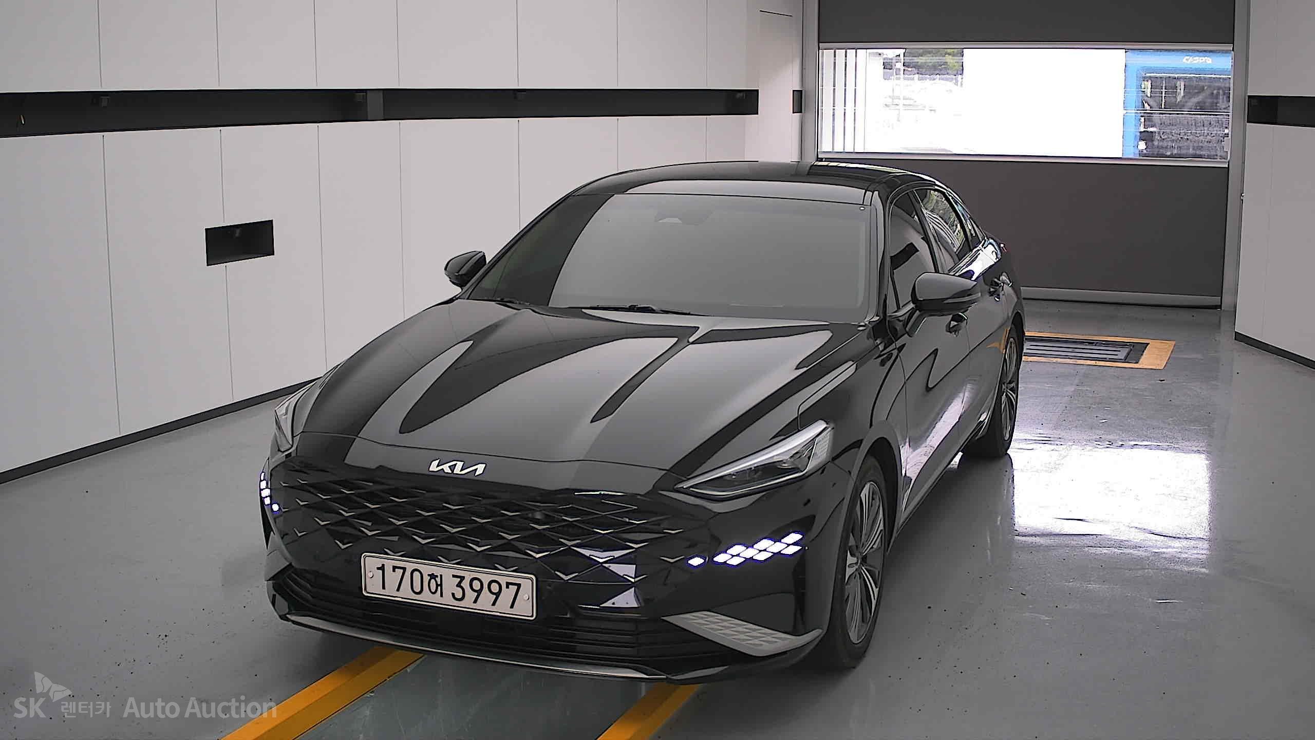 2022 - kia k8