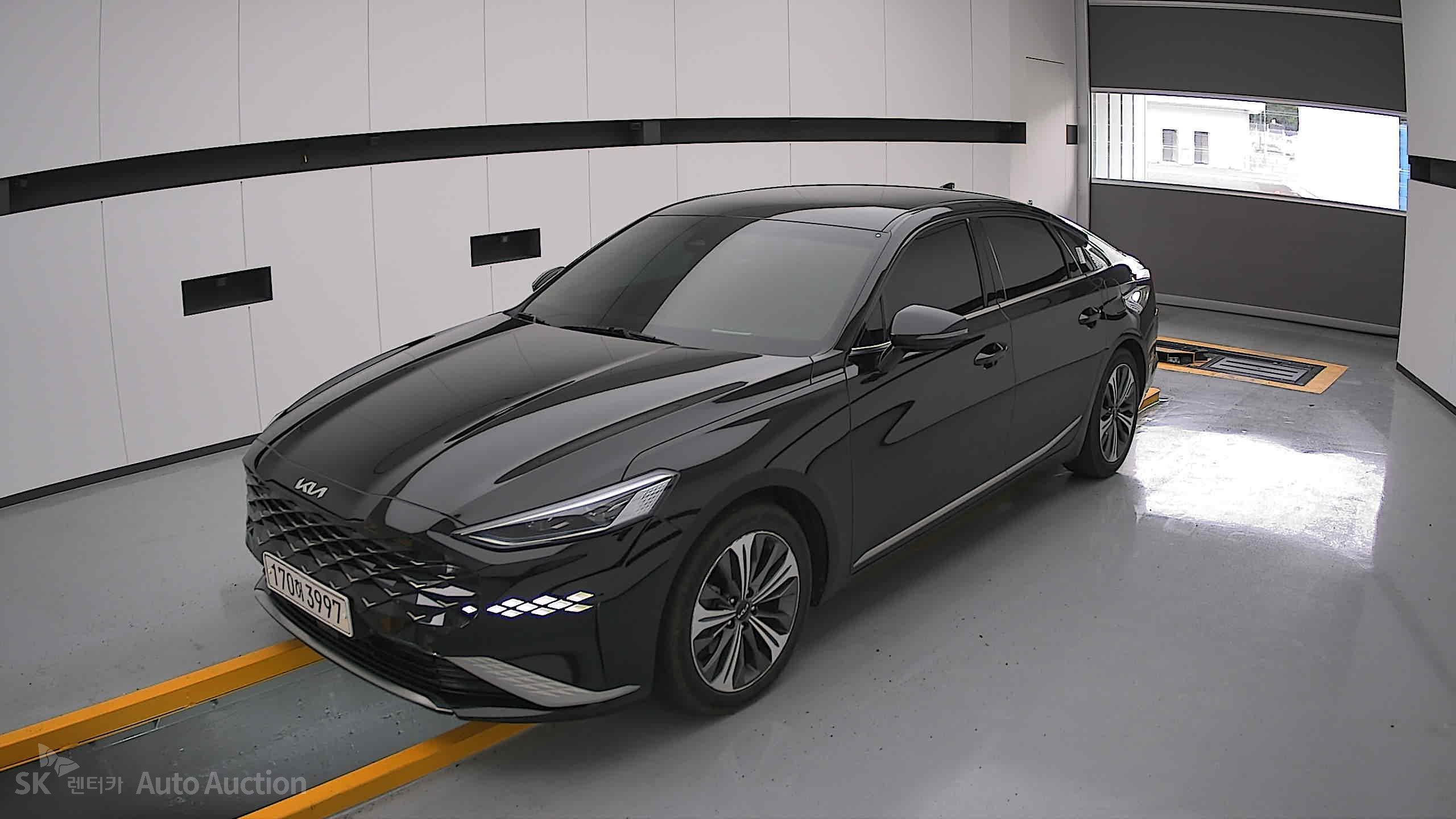 2022 - kia k8