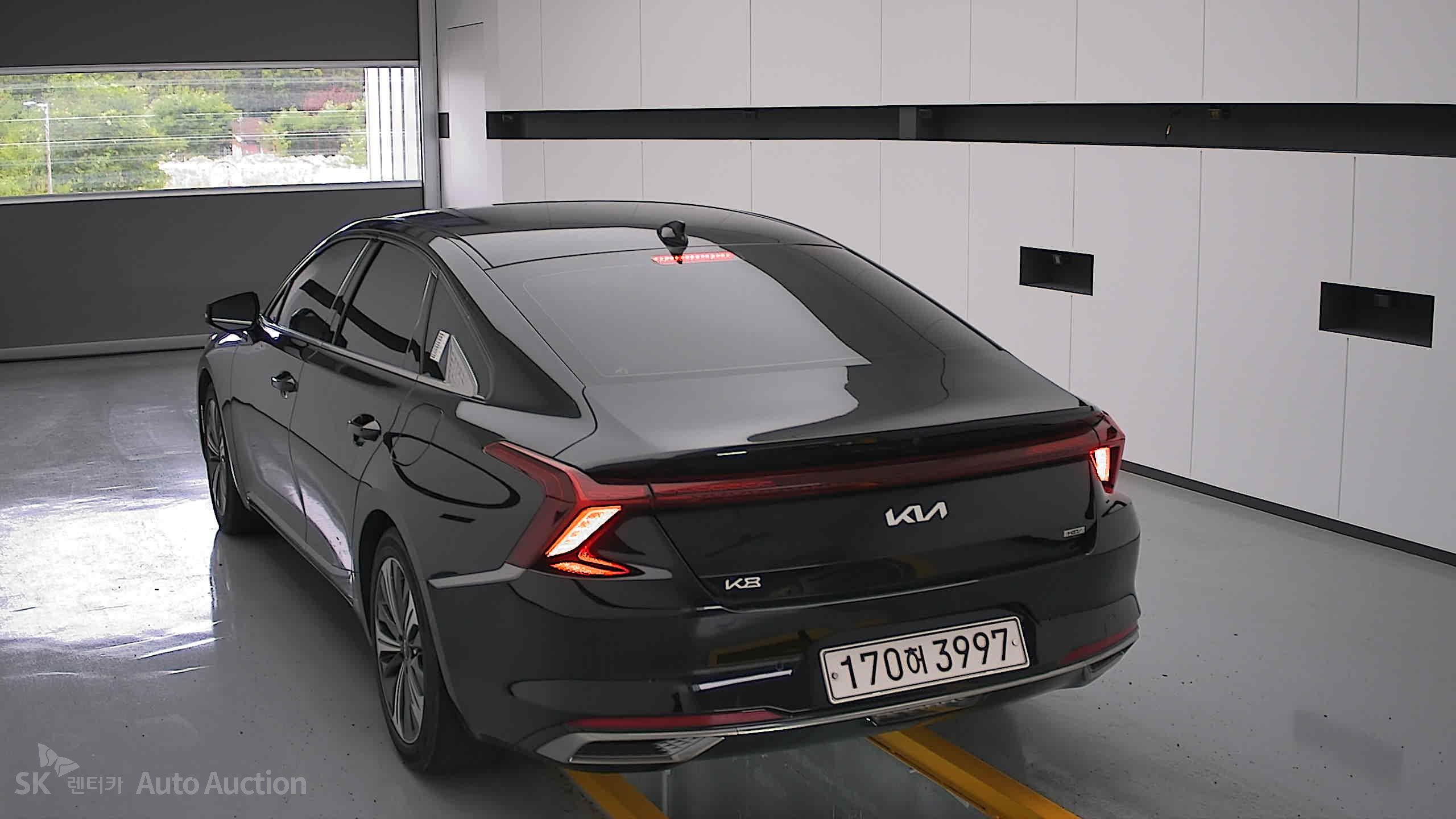 2022 - kia k8