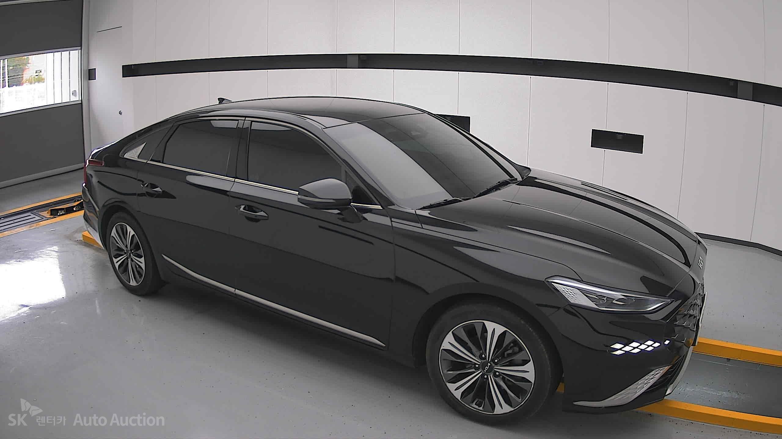 2022 - kia k8