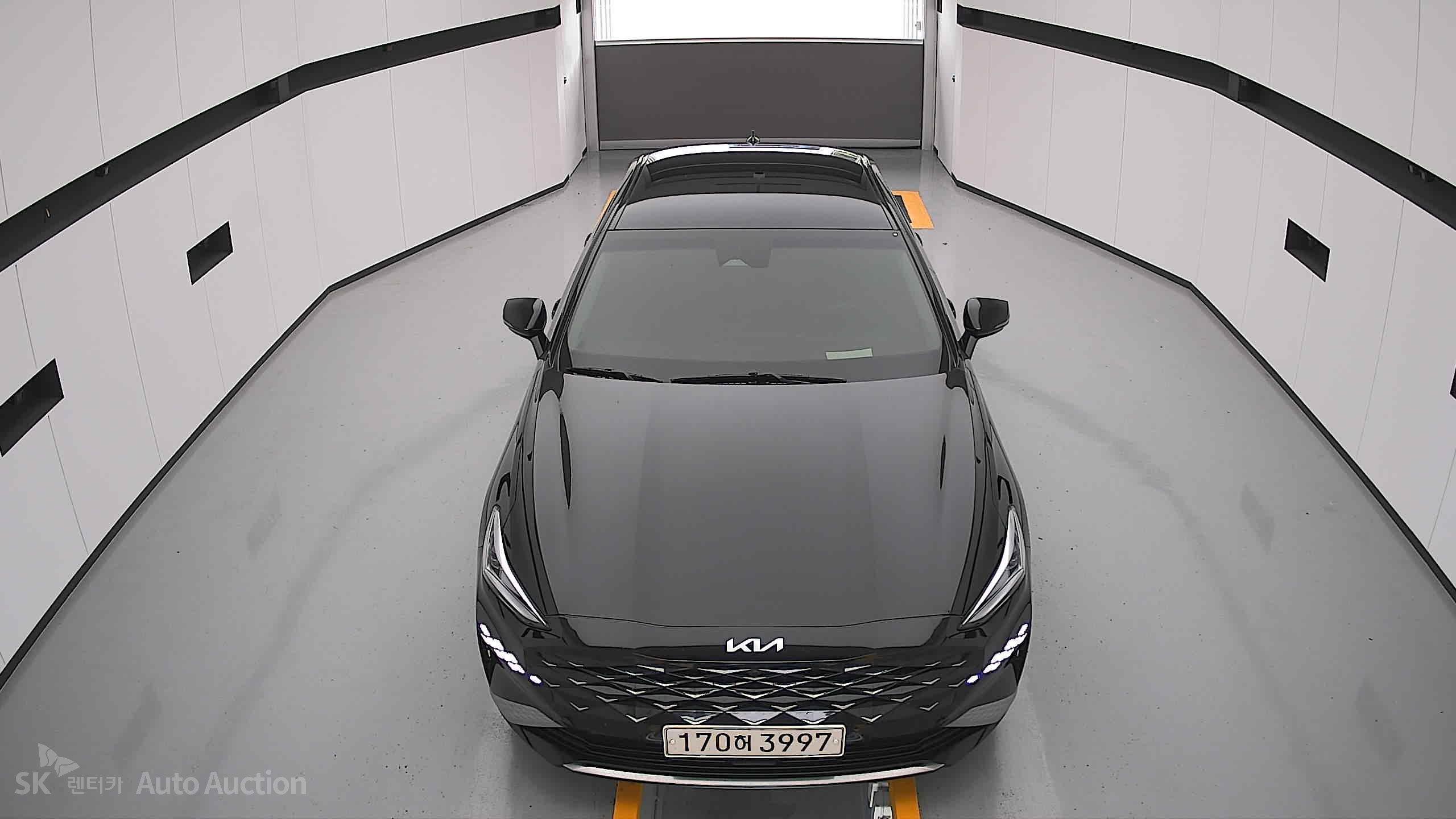2022 - kia k8