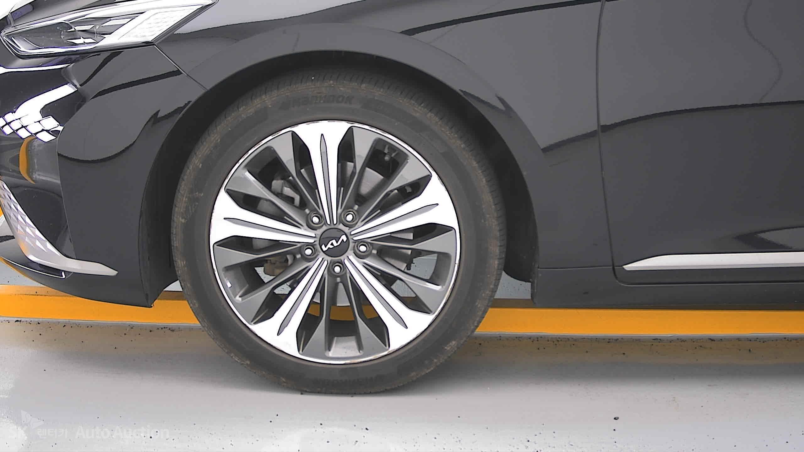 2022 - kia k8