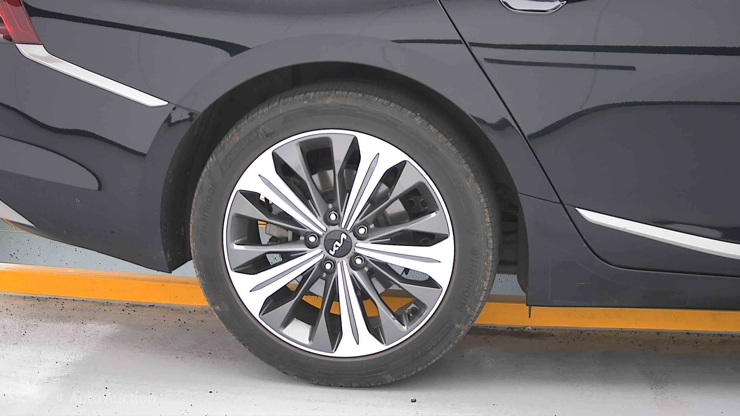 2022 - kia k8