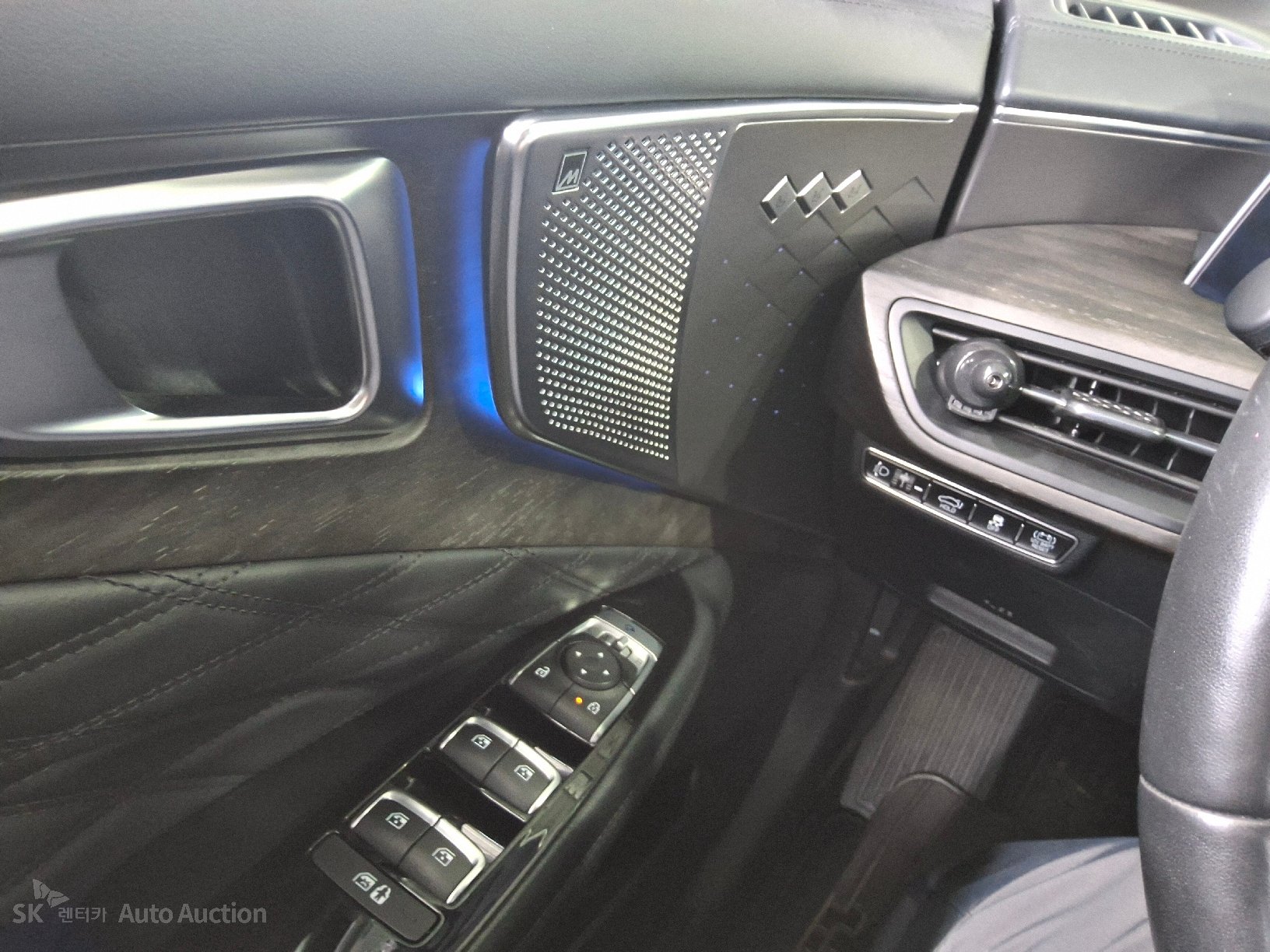 2022 - kia k8