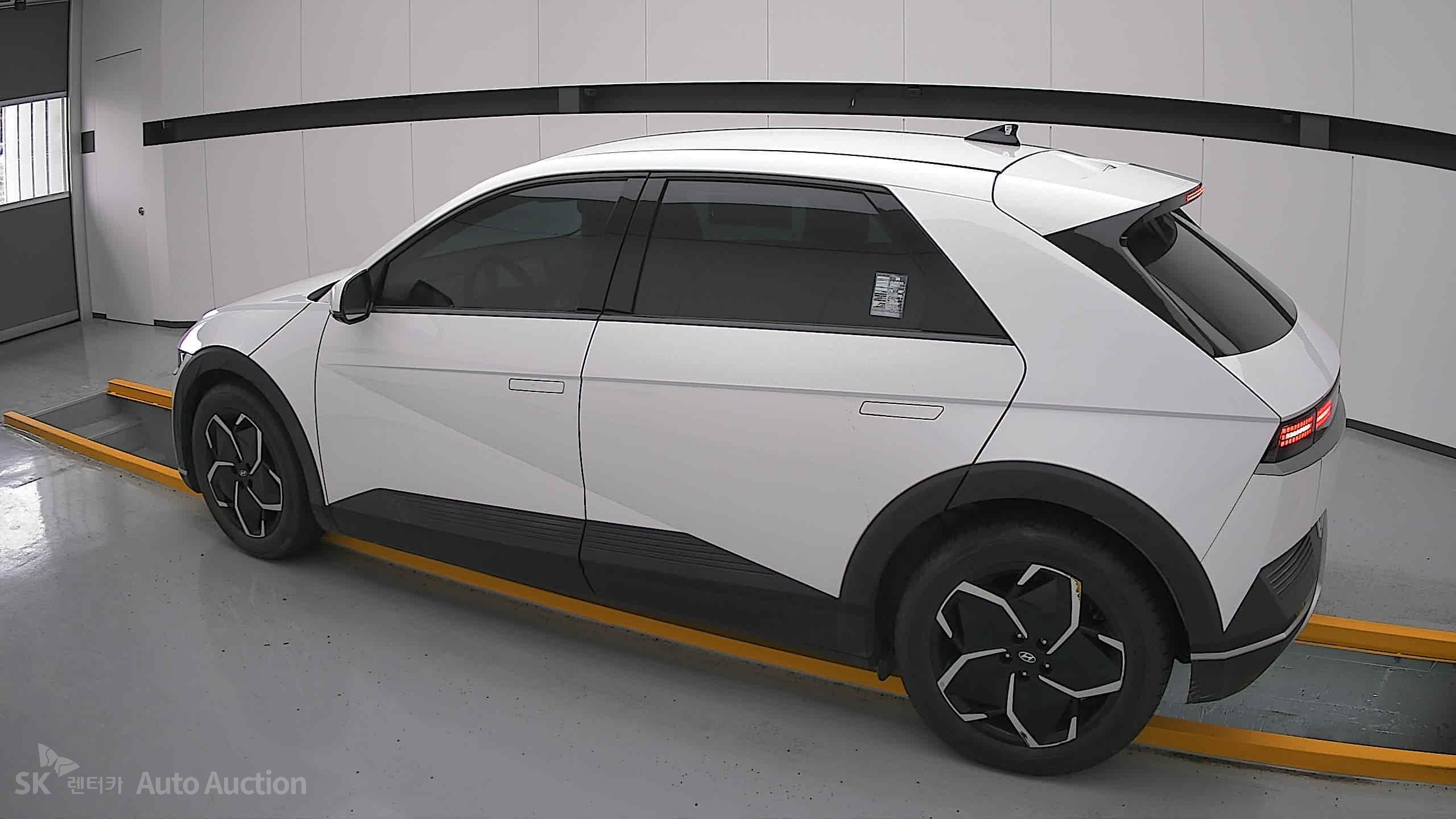 2022 - hyundai ioniq