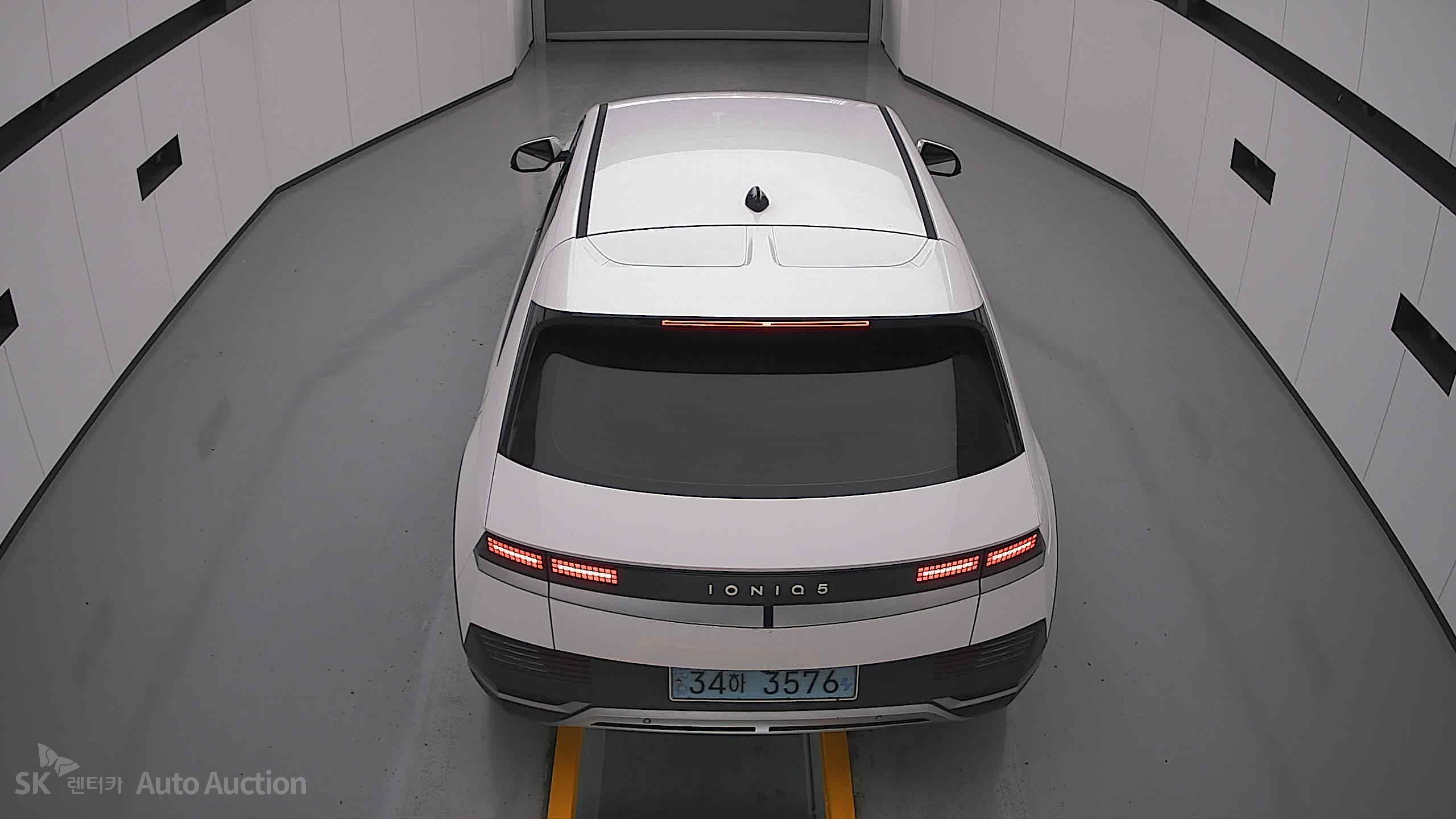 2022 - hyundai ioniq