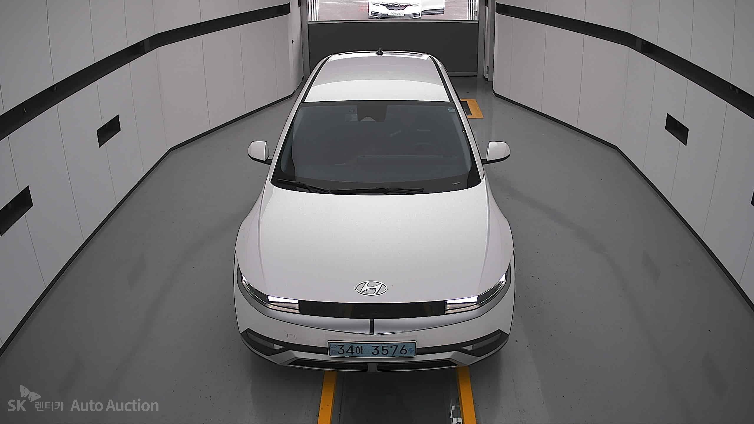 2022 - hyundai ioniq