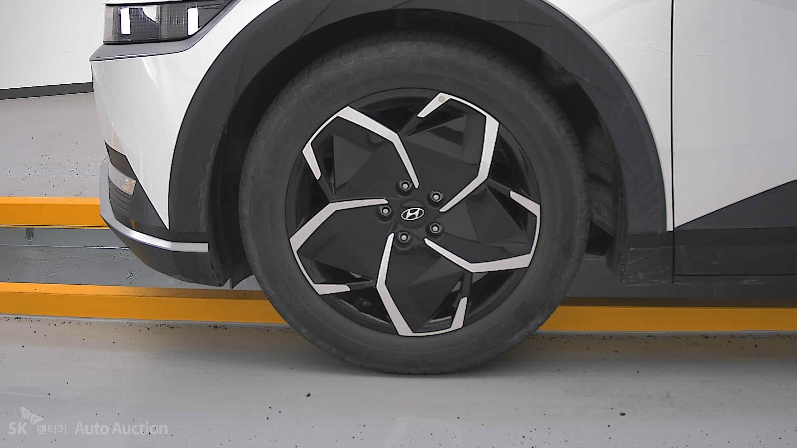 2022 - hyundai ioniq